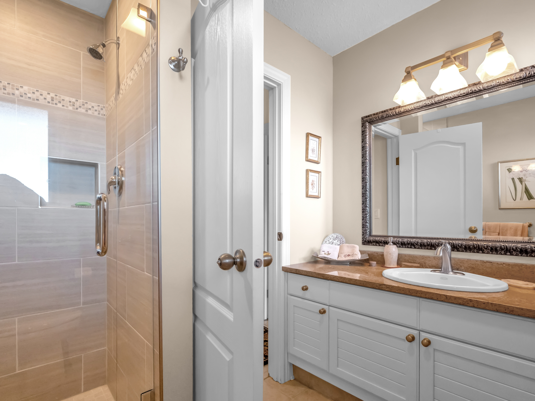 1776 KELOKA DRIVE WEST KELOWNA V1Z 2X1
