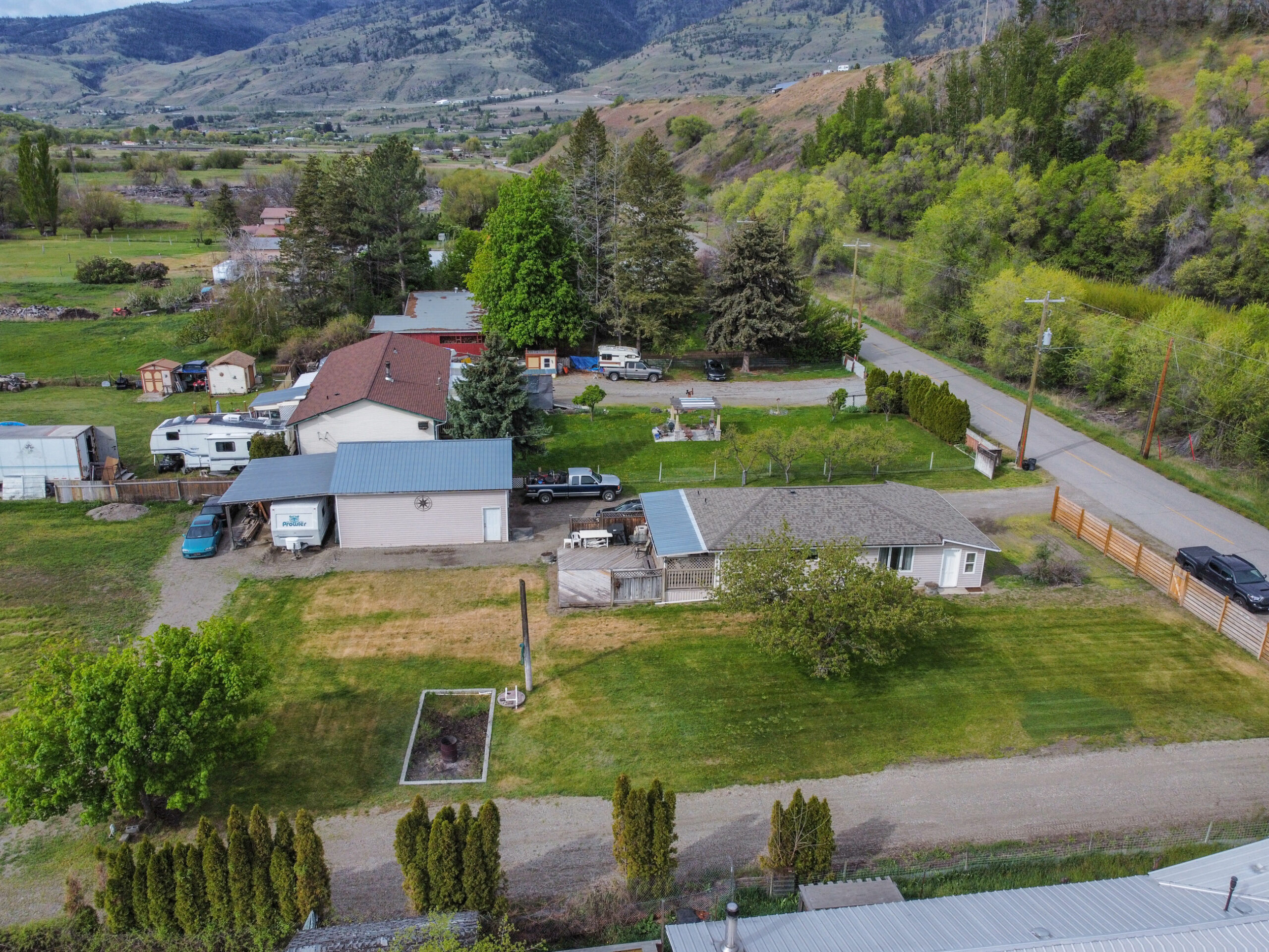 5471 Sawmill Road Oliver V0H 1T1