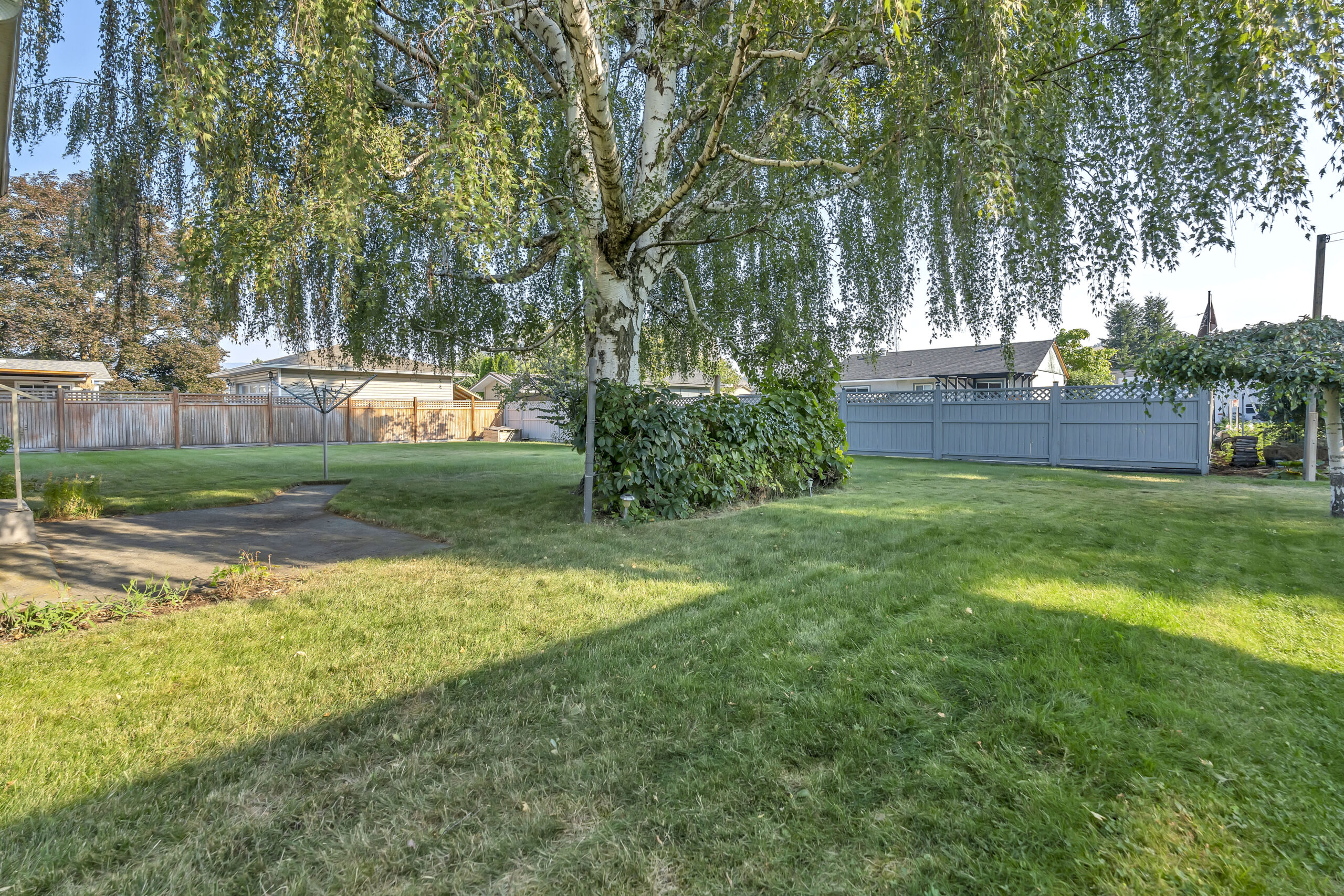 11113 Barclay Street Summerland V0H 1Z0