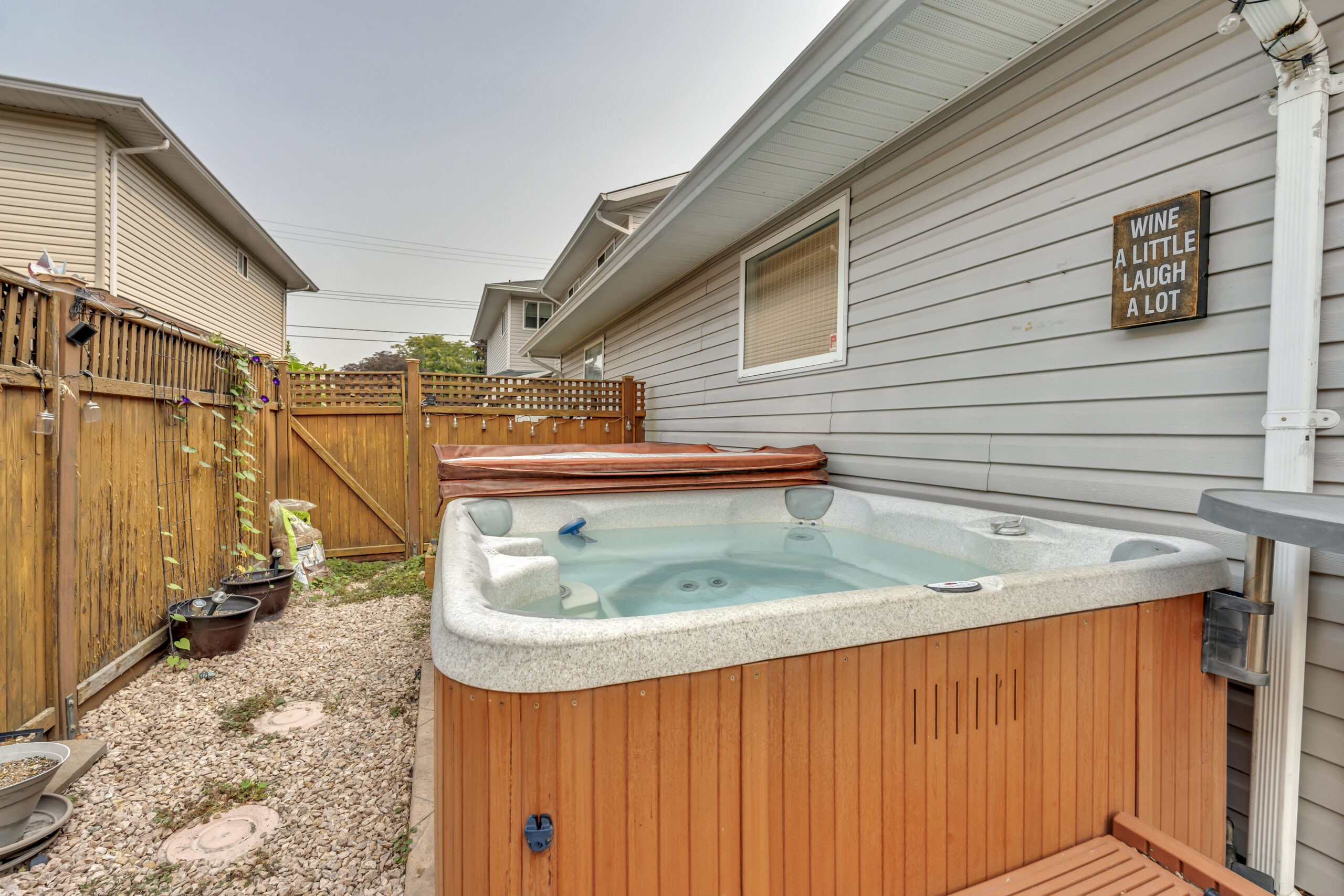 102 Regina Avenue 103 Penticton V2A 2K8