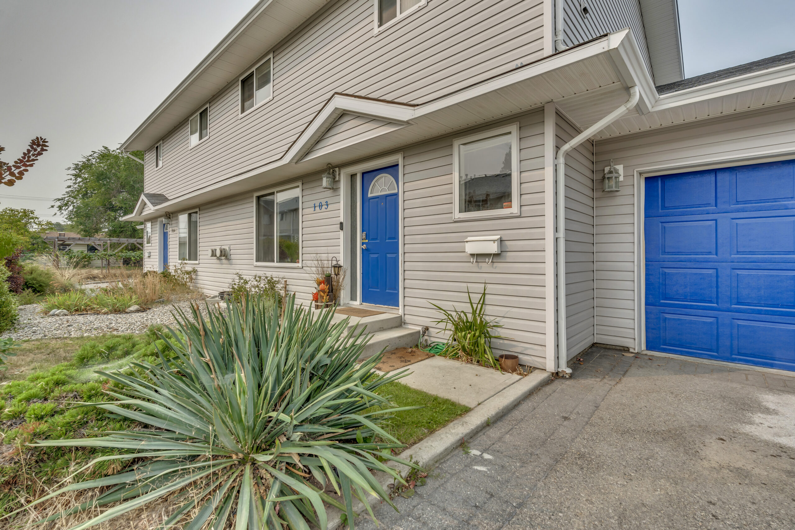 102 Regina Avenue 103 Penticton V2A 2K8