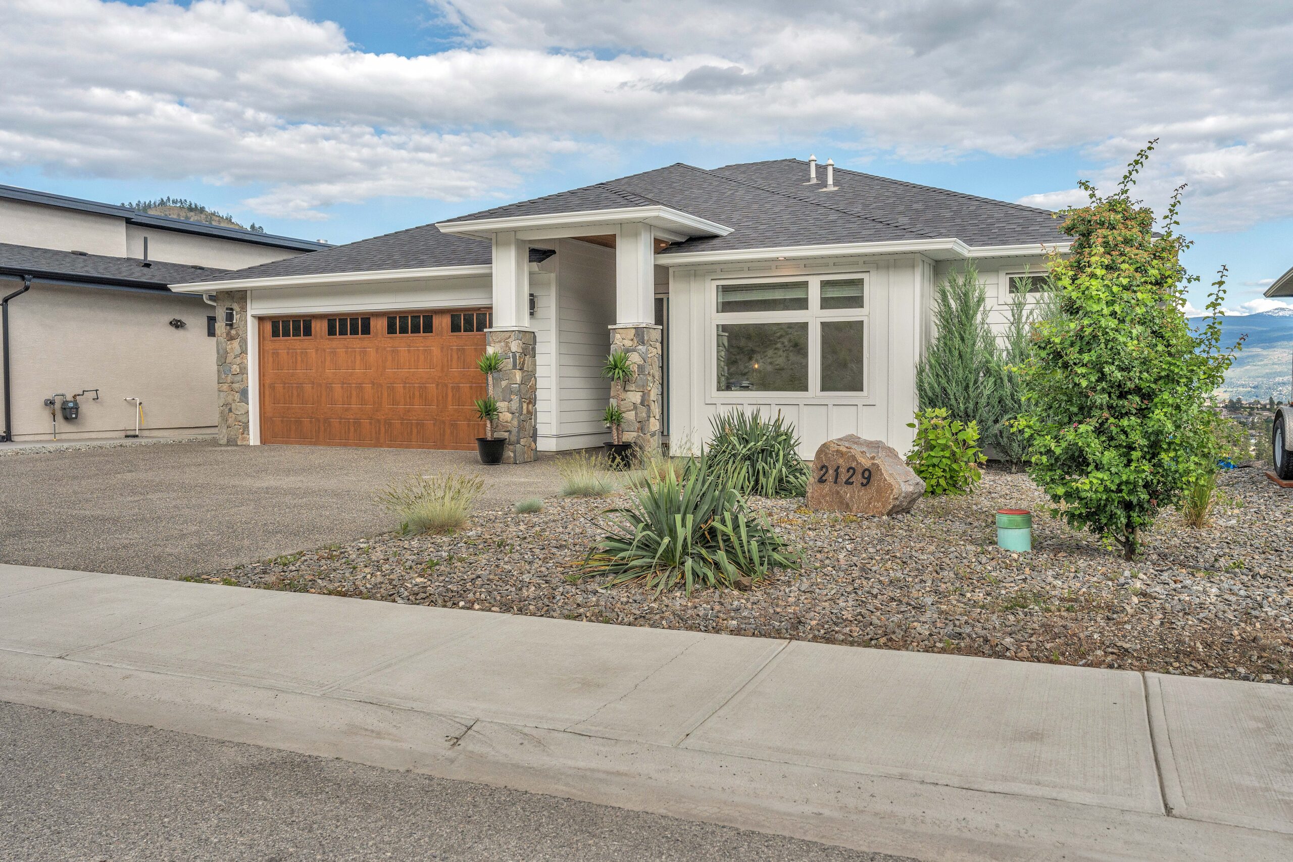 2129 Ensign Quay West Kelowna V4T 1V1