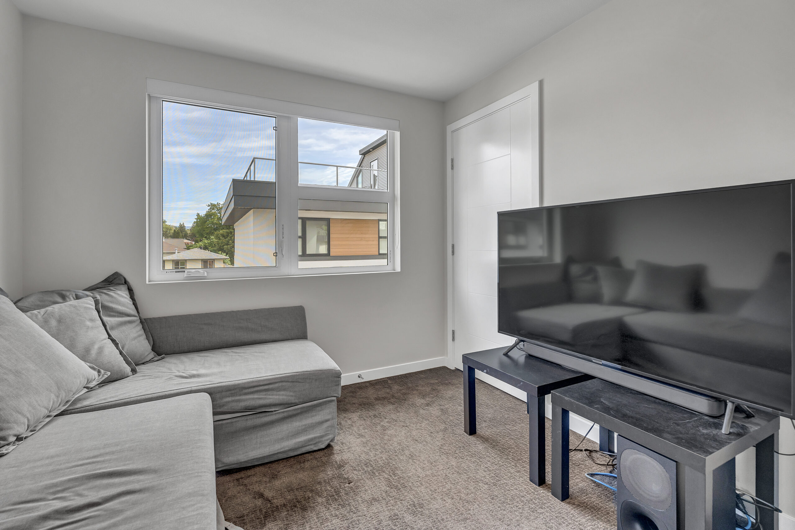 1515 Highland Drive N 34 Kelowna V1Y 0C9