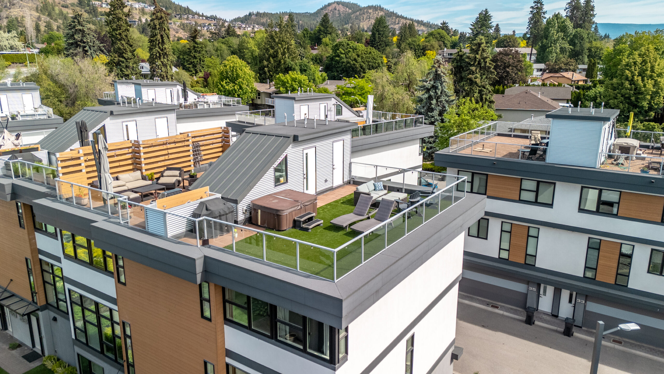 1515 Highland Drive N 34 Kelowna V1Y 0C9
