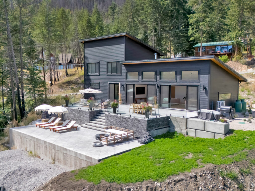 9485 Houghton Road Fintry V1T 7Z3