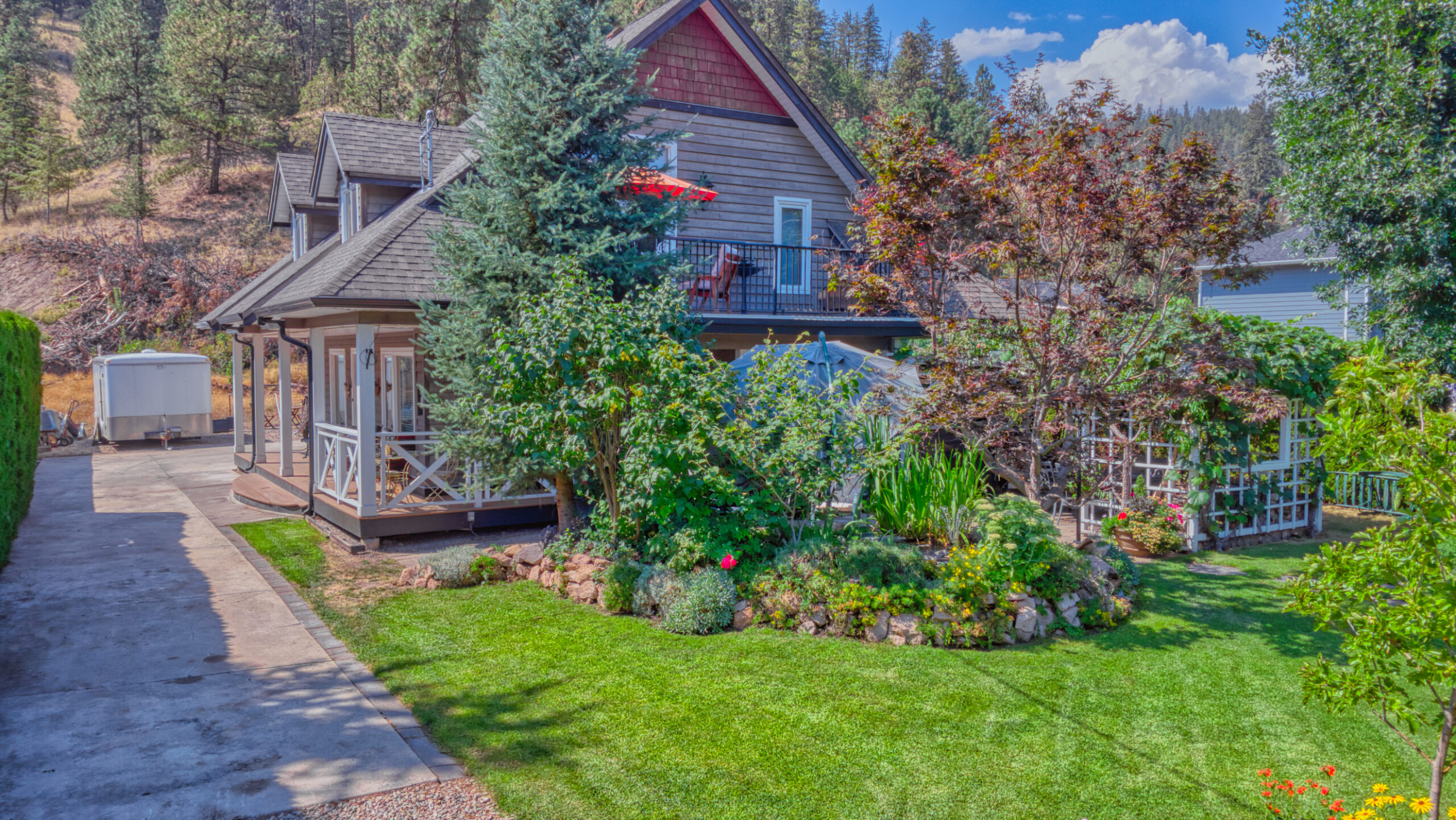 7372 Fintry Delta Road Kelowna V1Z 3V2