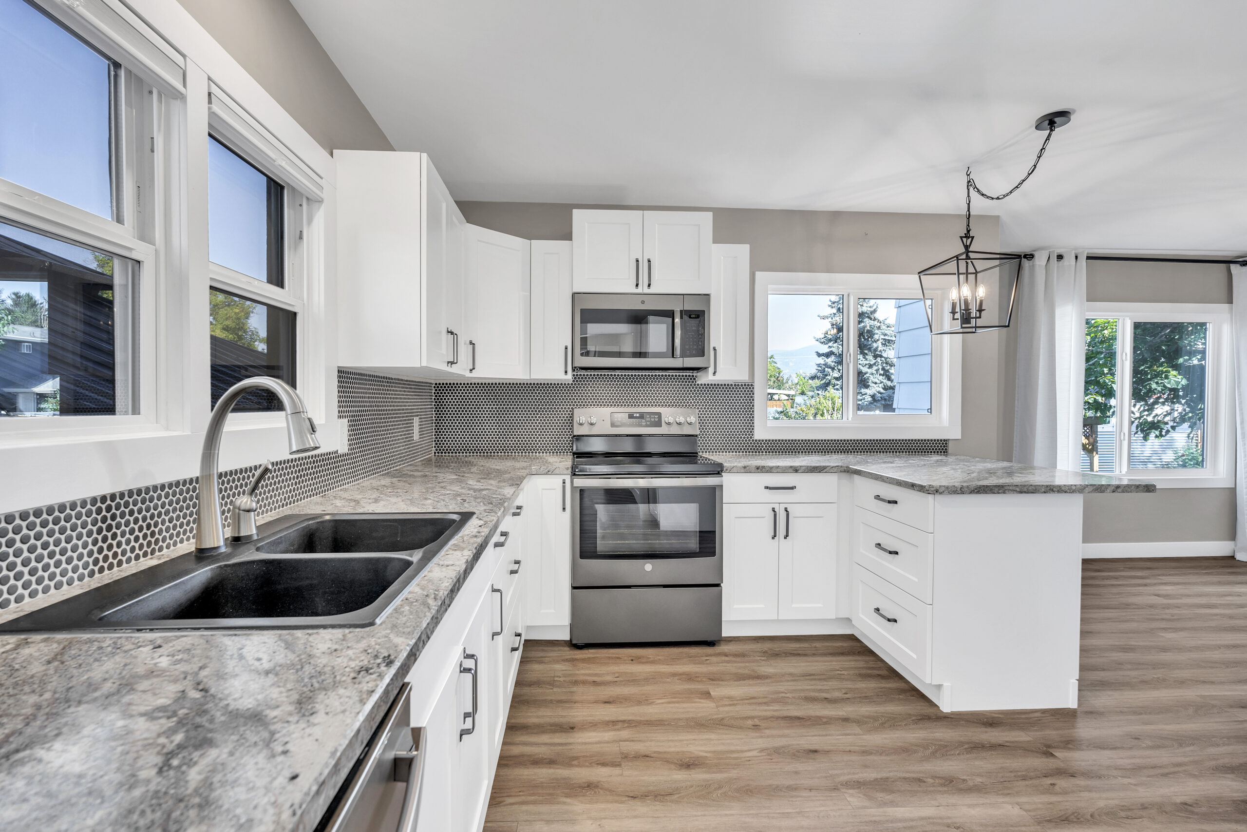 403 Scott Avenue Penticton V2A 2J7