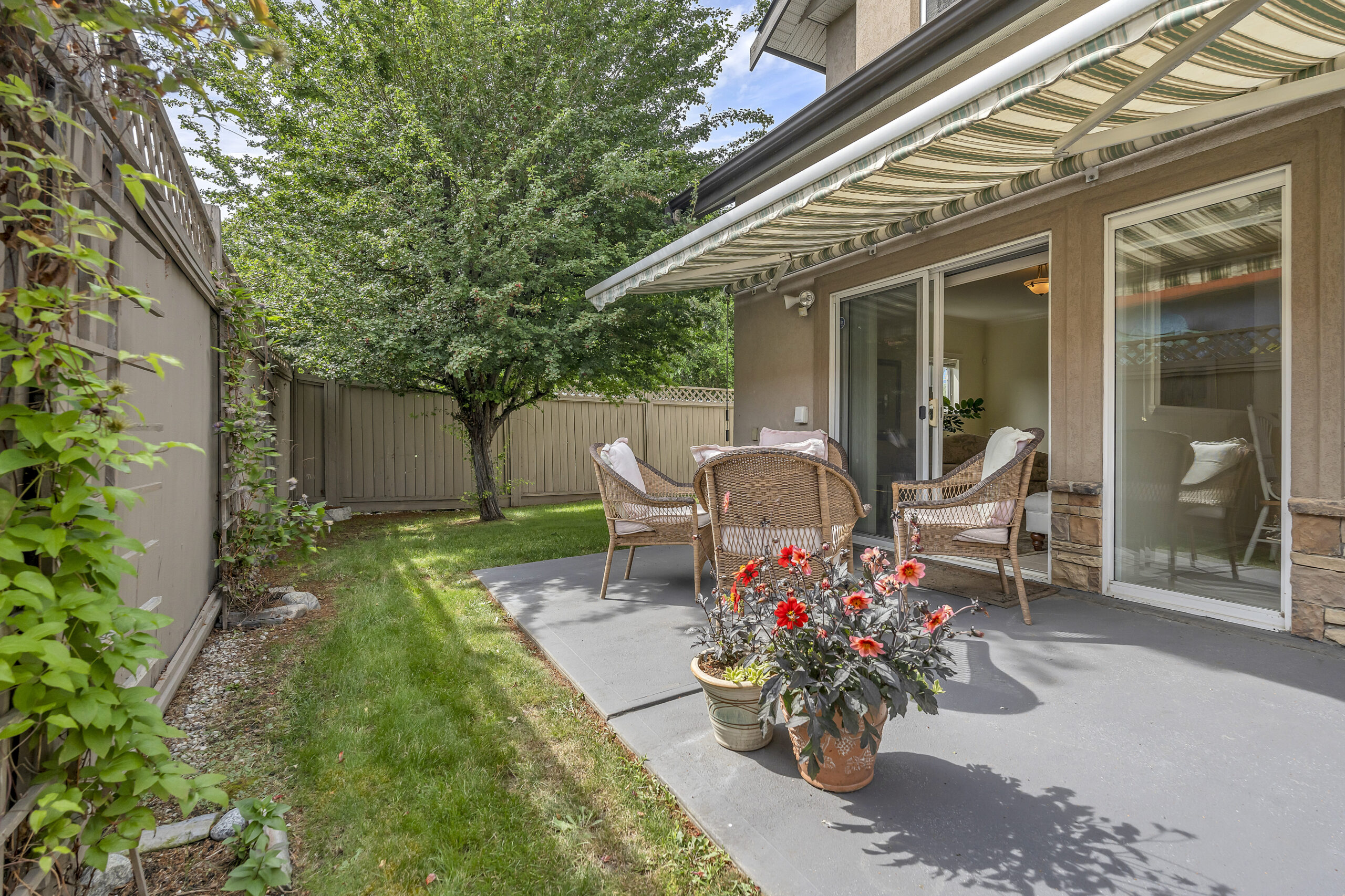 1078 Burnaby Avenue 105 Penticton V2A 1G8