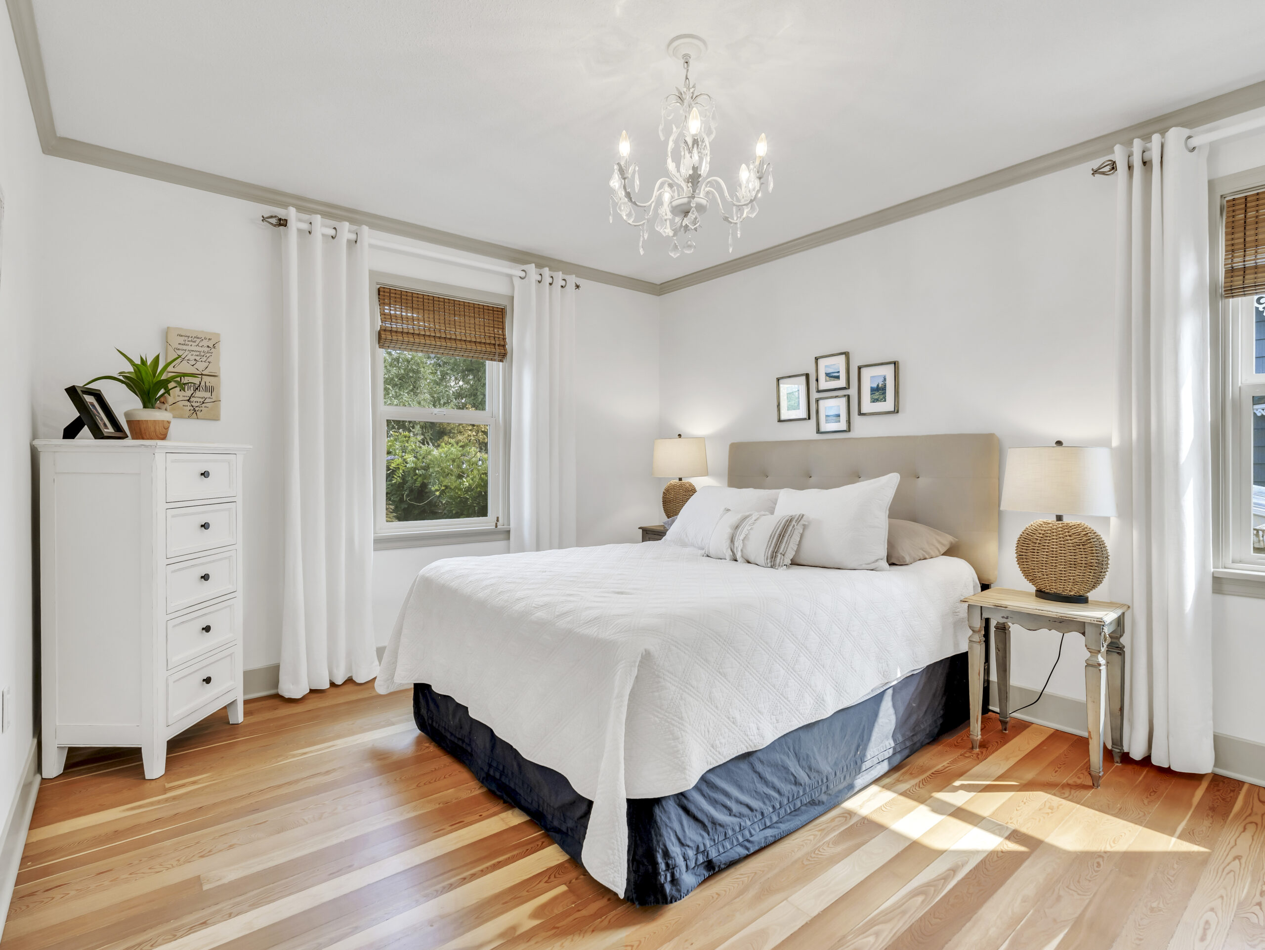 12411 Victoria Road S Summerland V0H 1Z2