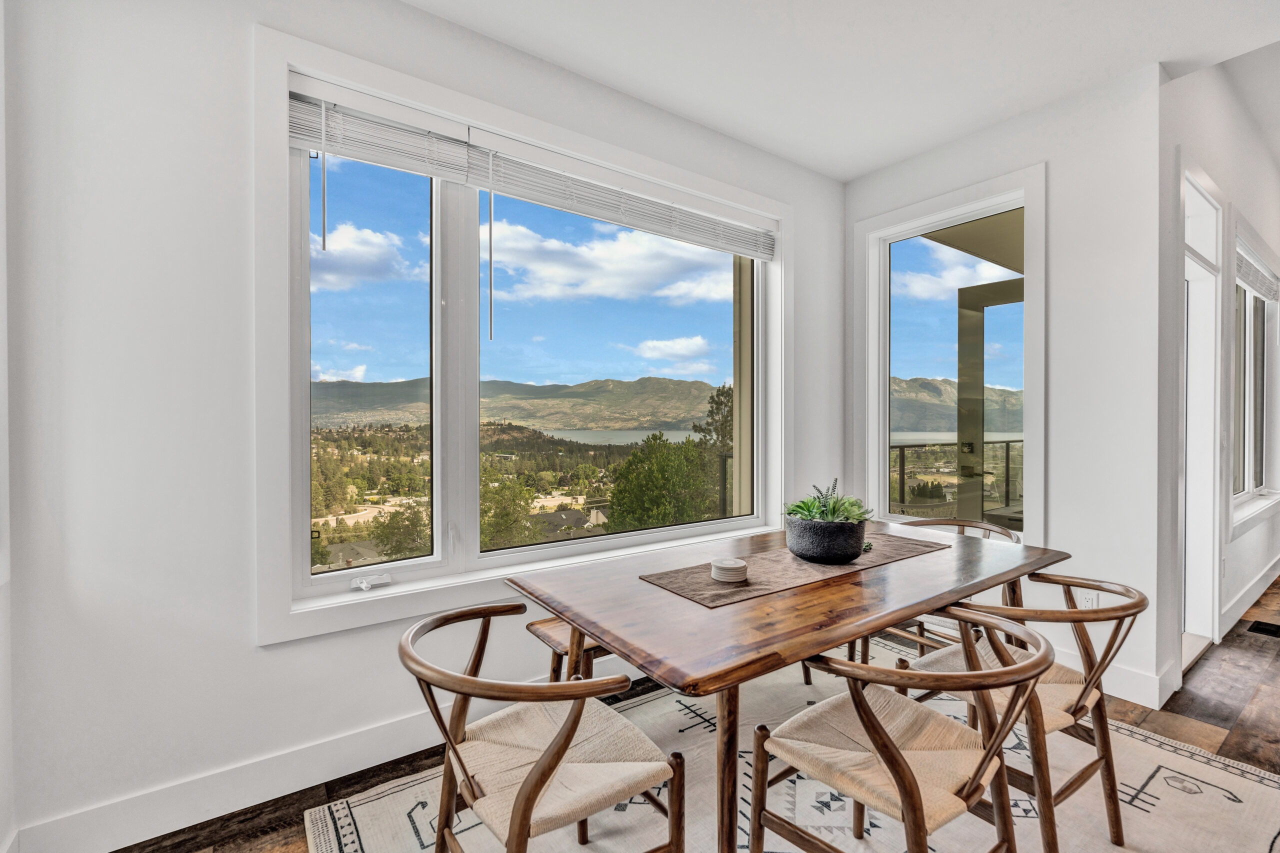 2129 Ensign Quay West Kelowna V4T 1V1