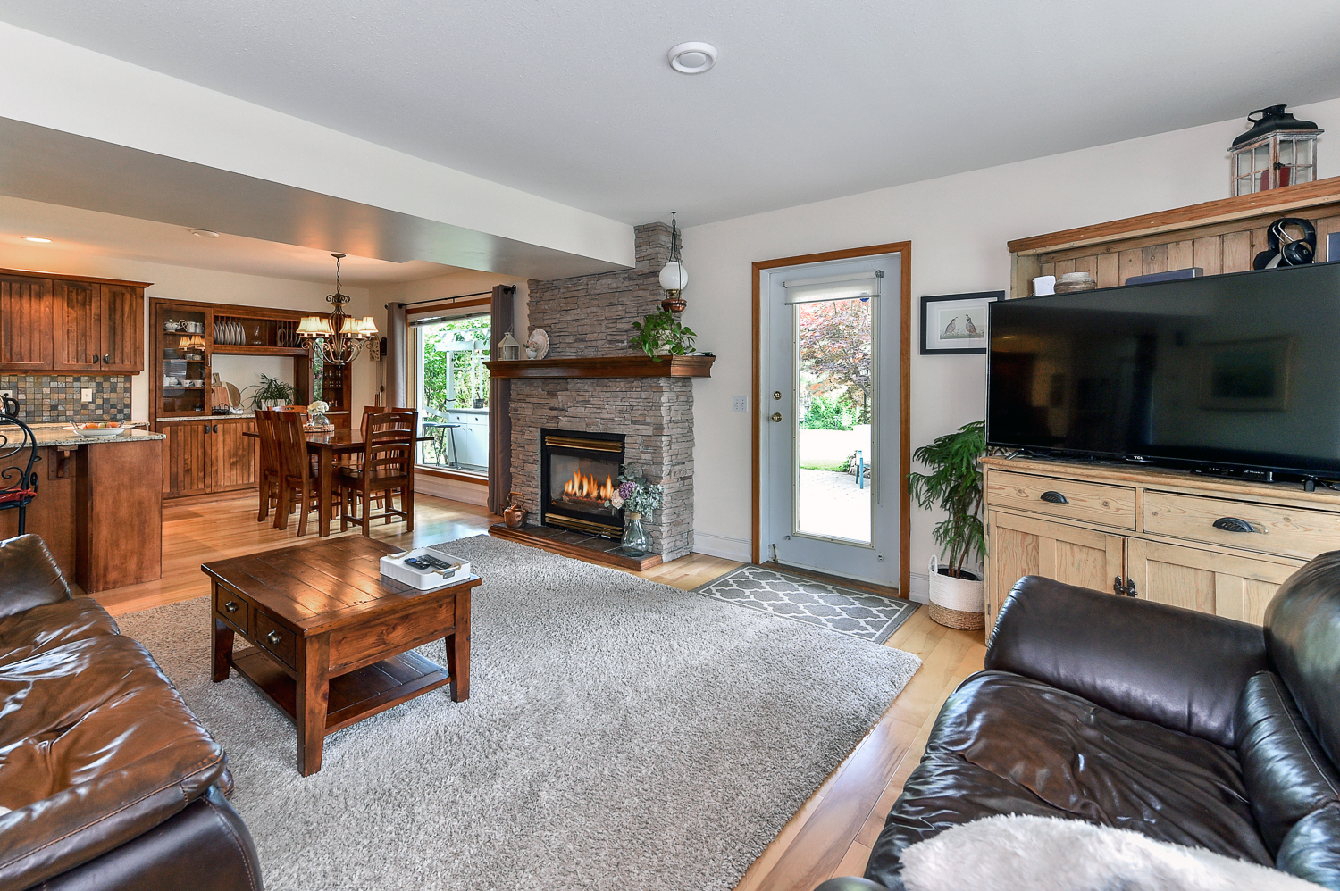 7372 Fintry Delta Road Kelowna V1Z 3V2