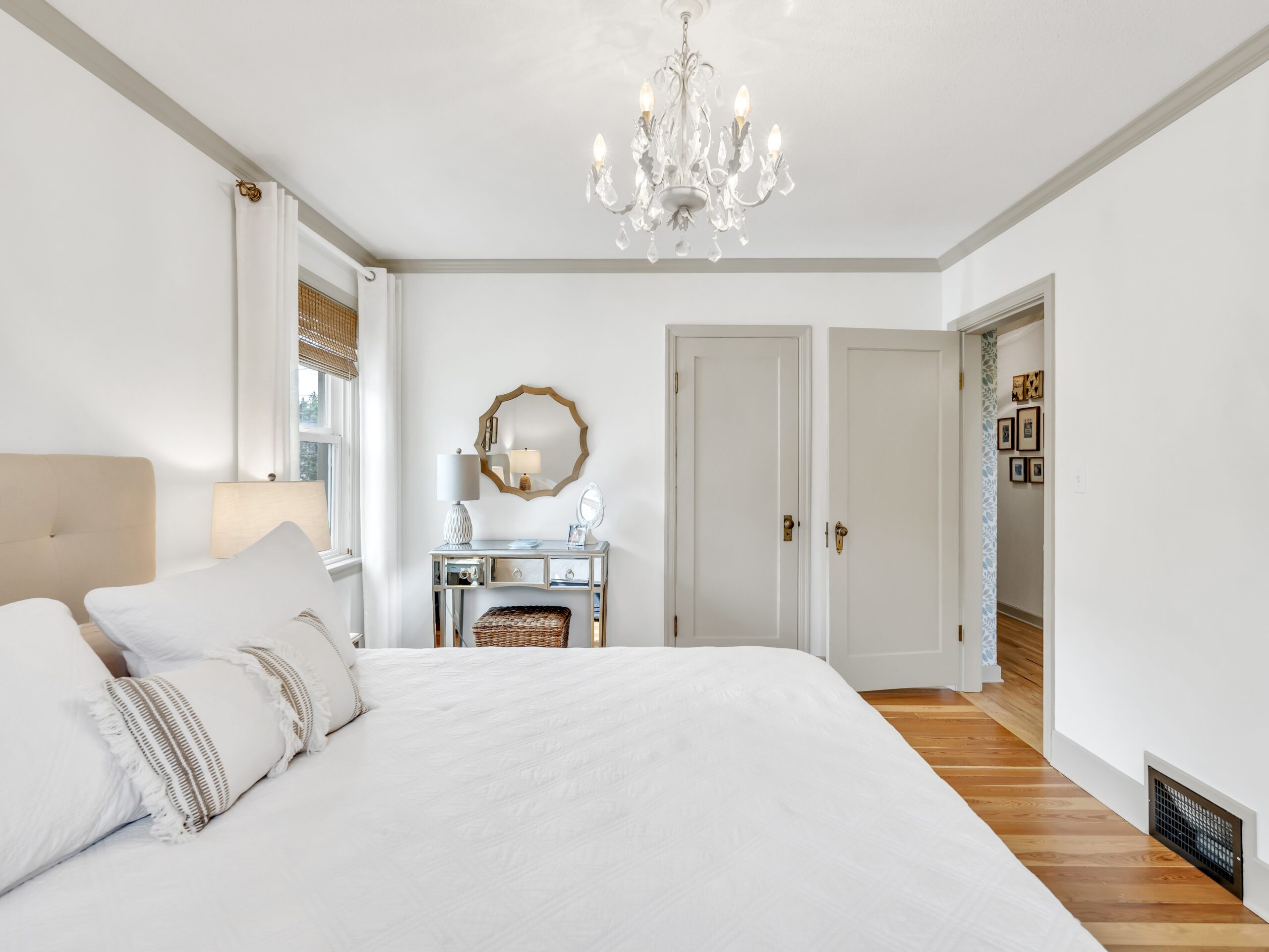 12411 Victoria Road S Summerland V0H 1Z2