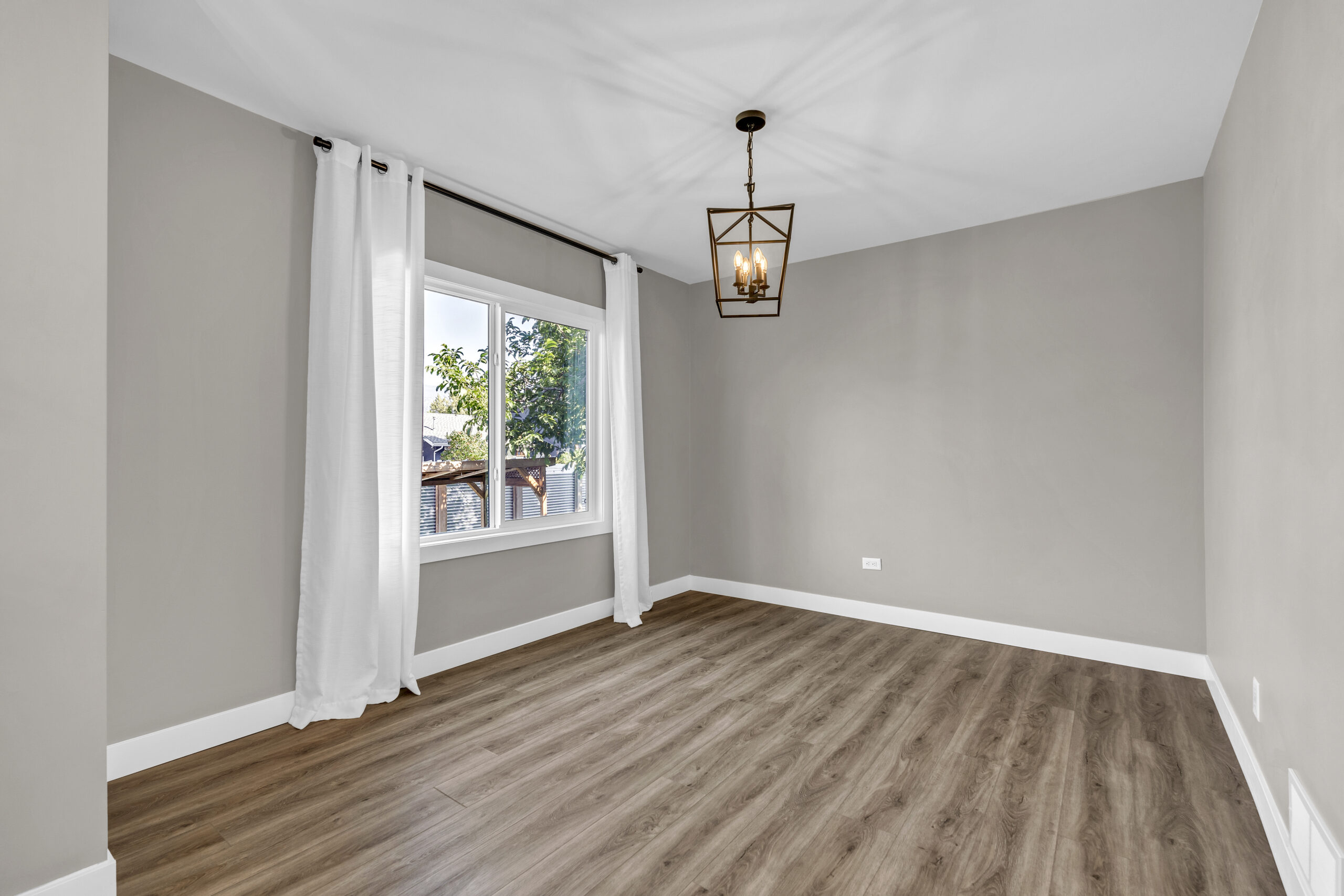 403 Scott Avenue Penticton V2A 2J7