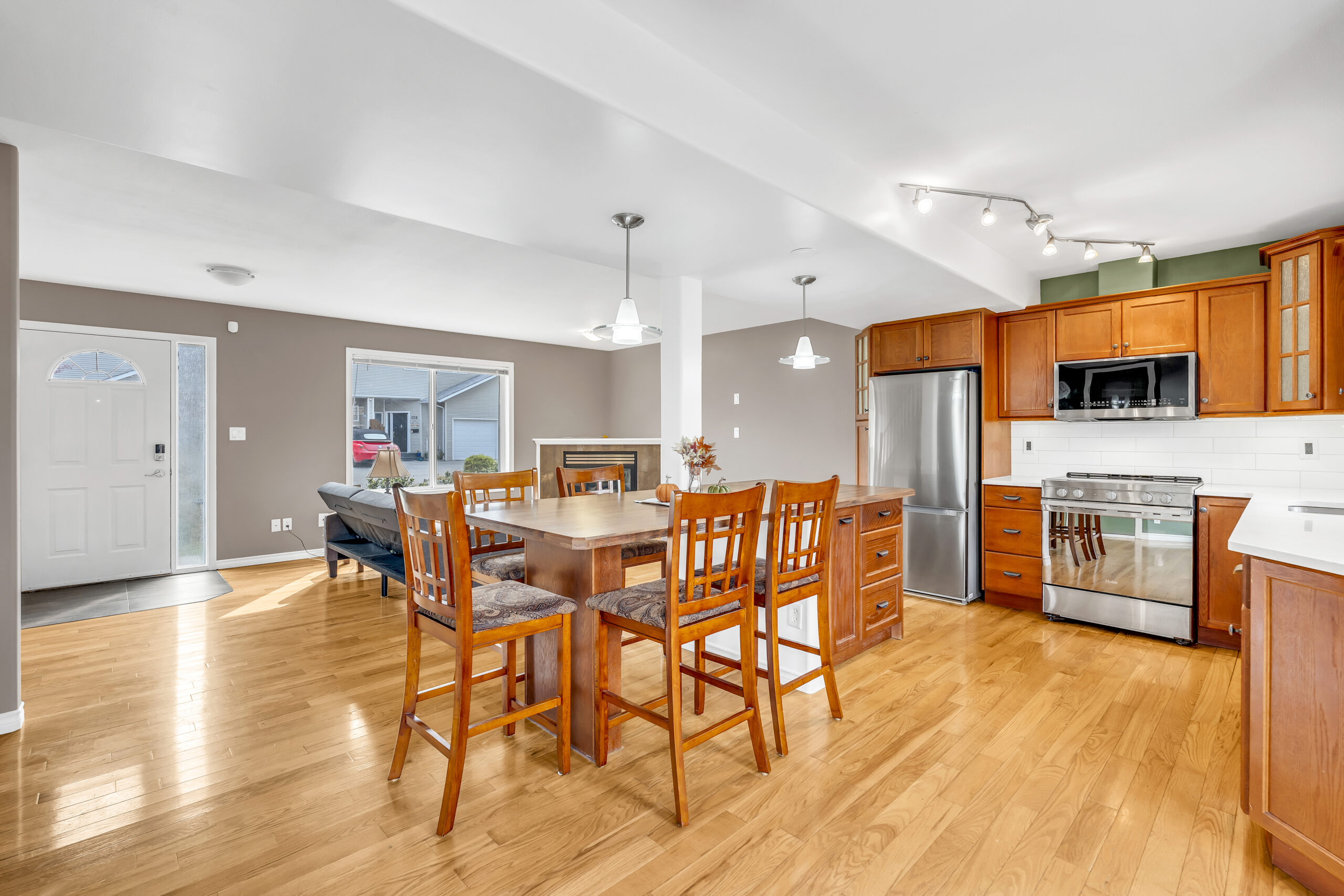 102 Regina Avenue 103 Penticton V2A 2K8