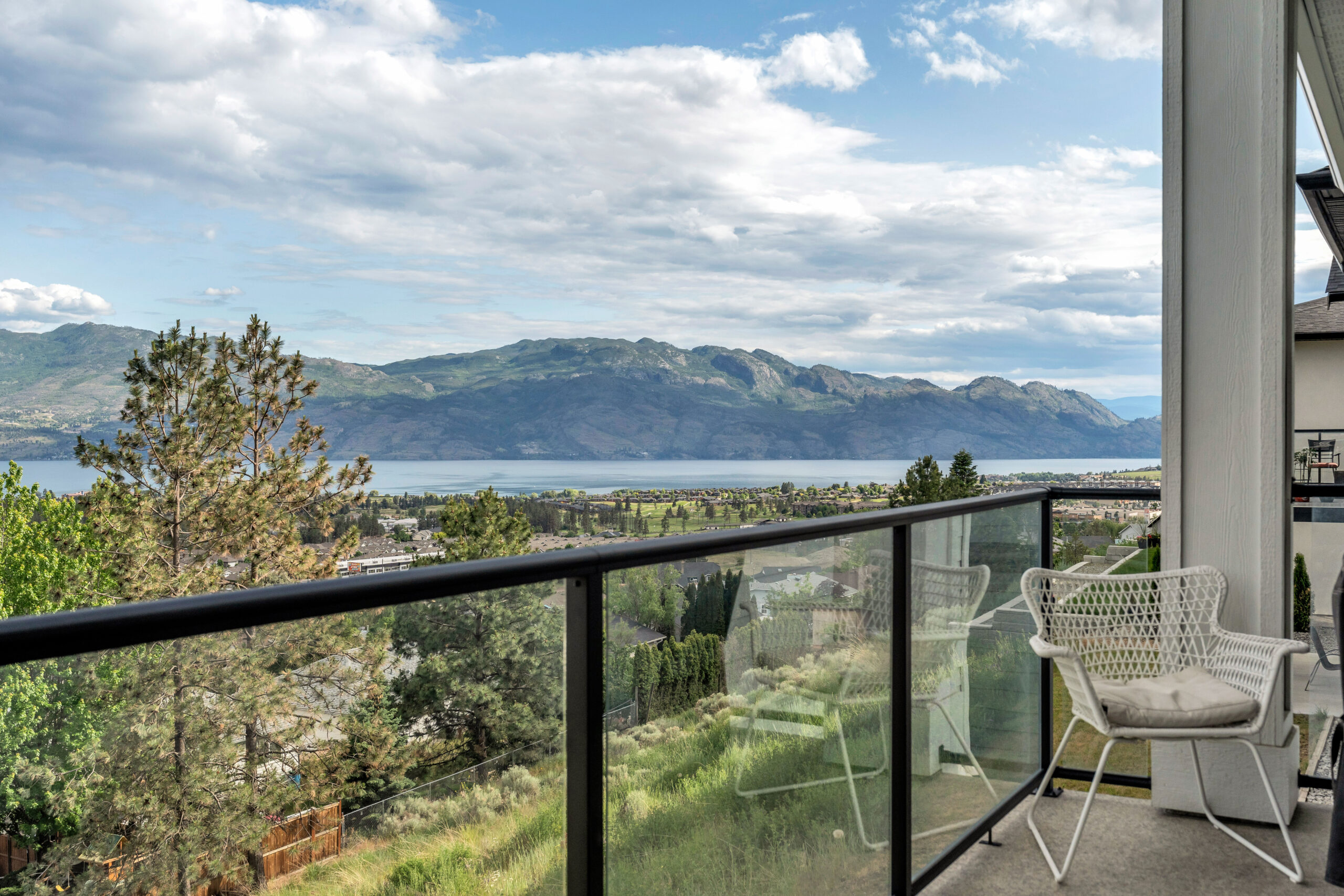 2129 Ensign Quay West Kelowna V4T 1V1