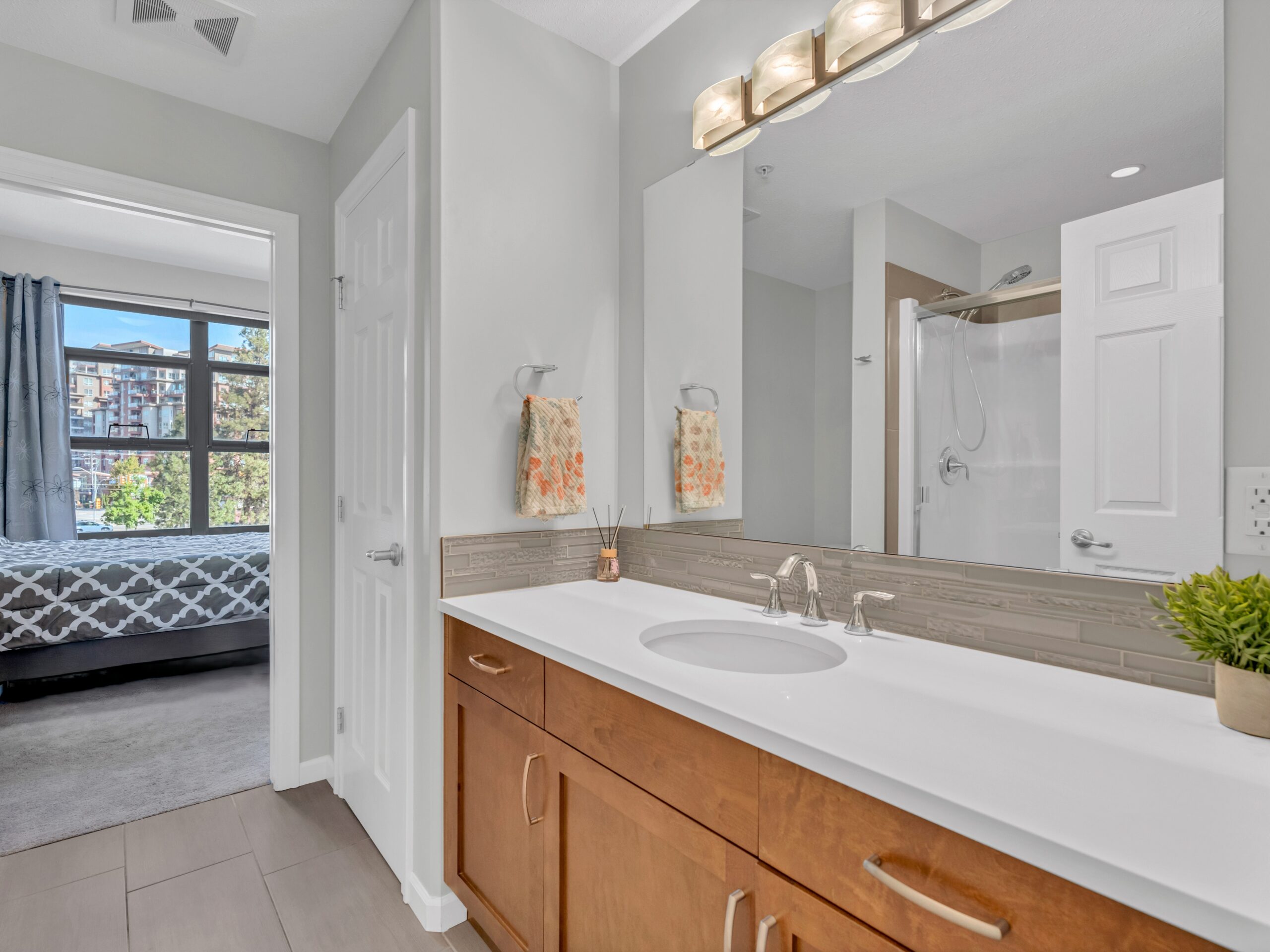 3589 Skaha Lake Road 303 Penticton V2A 7K2