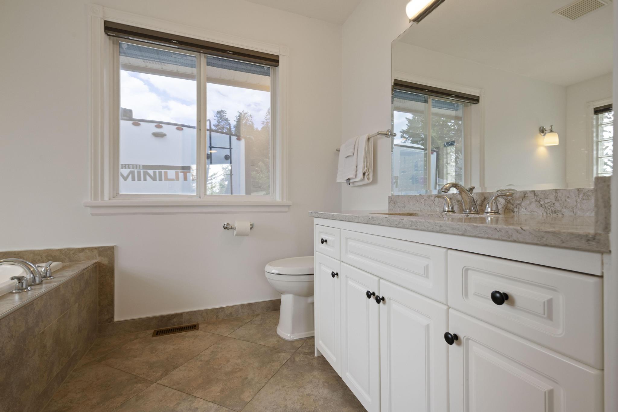 3149 Shetler Drive West Kelowna V4T 1M4