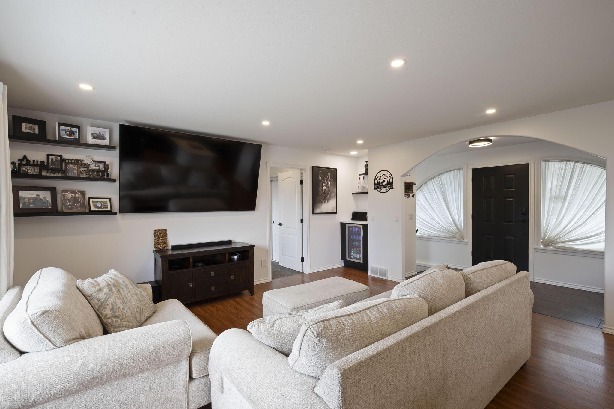 3149 Shetler Drive West Kelowna V4T 1M4