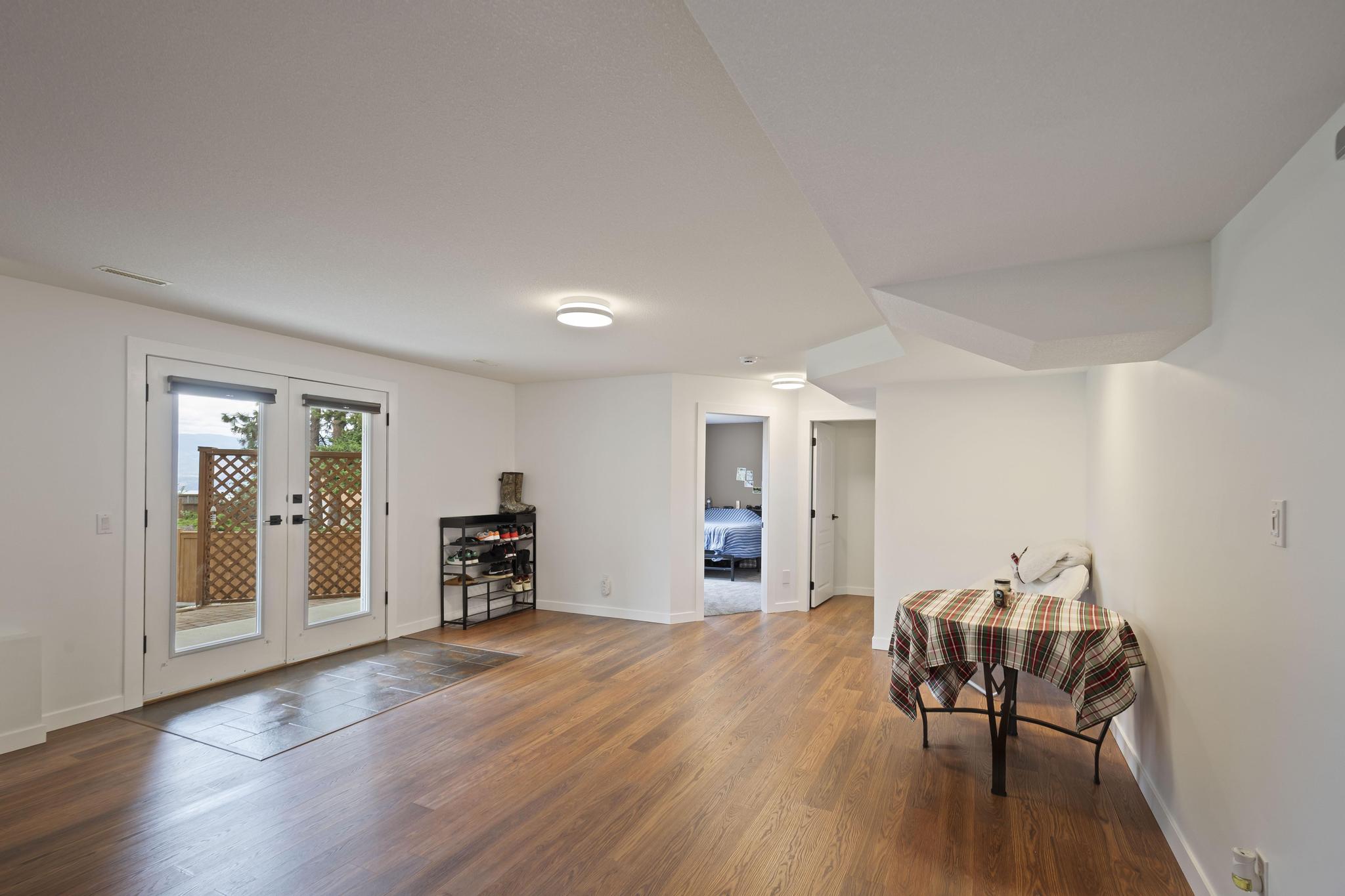 3149 Shetler Drive West Kelowna V4T 1M4