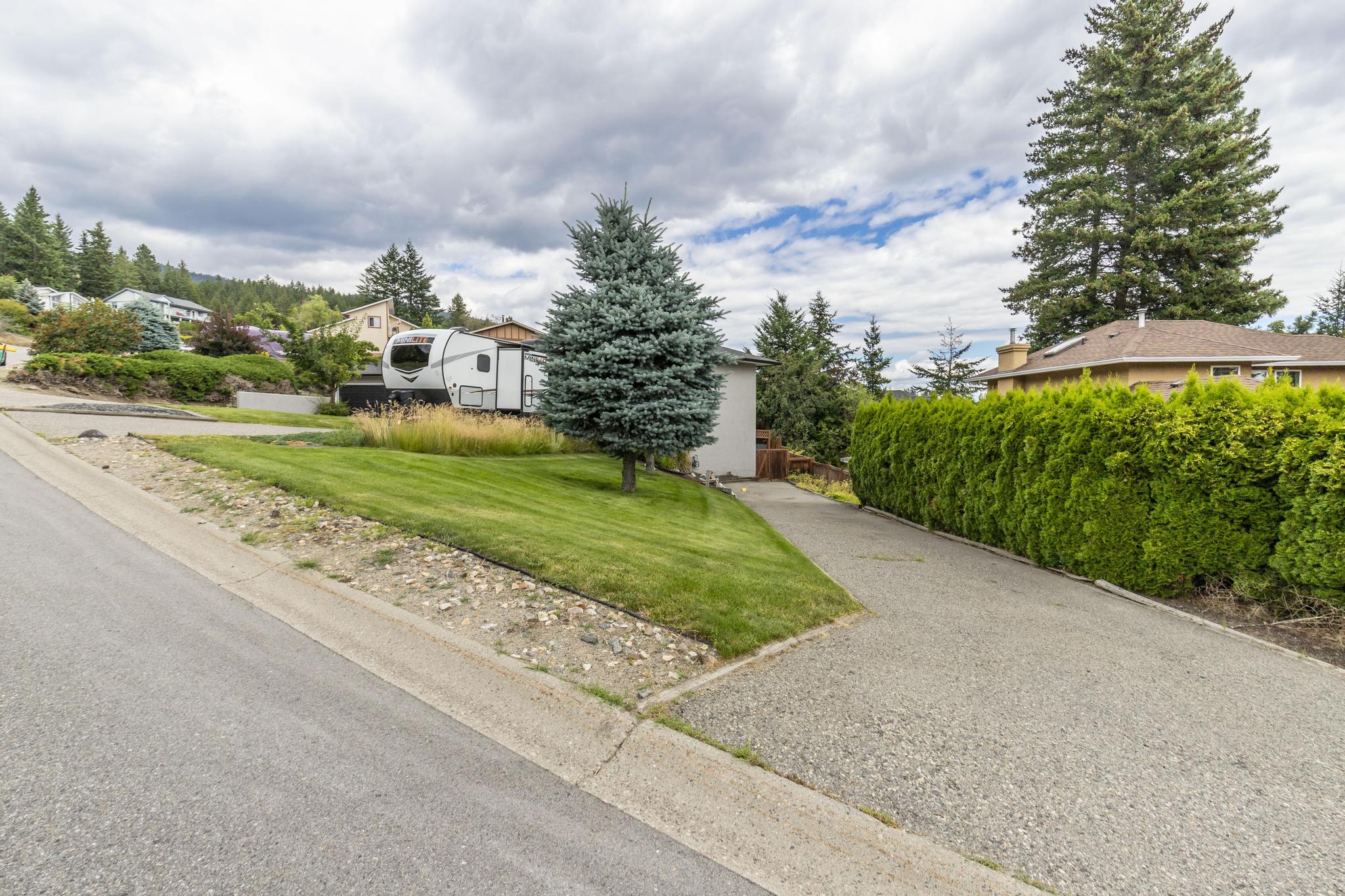 3149 Shetler Drive West Kelowna V4T 1M4