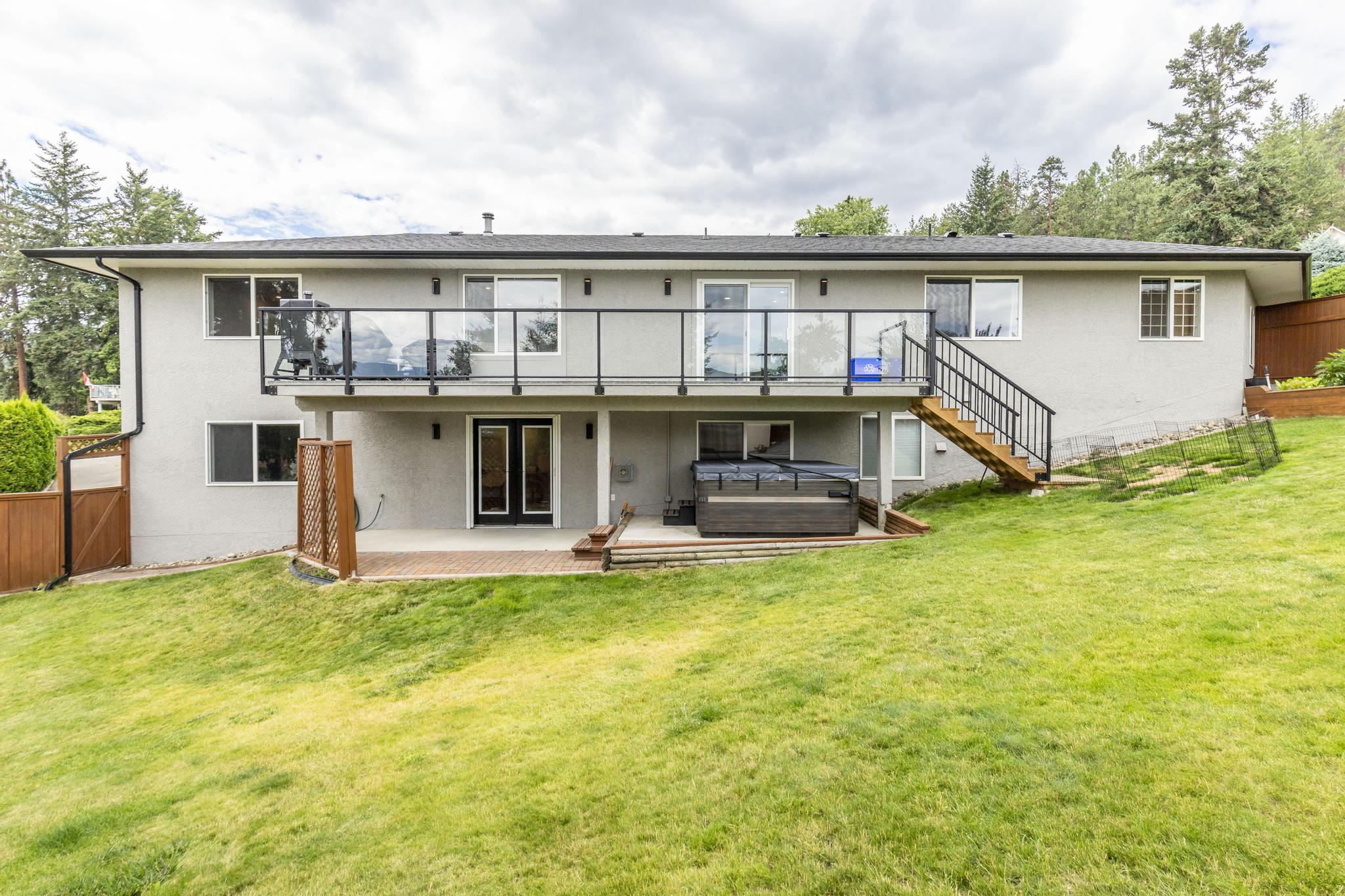 3149 Shetler Drive West Kelowna V4T 1M4