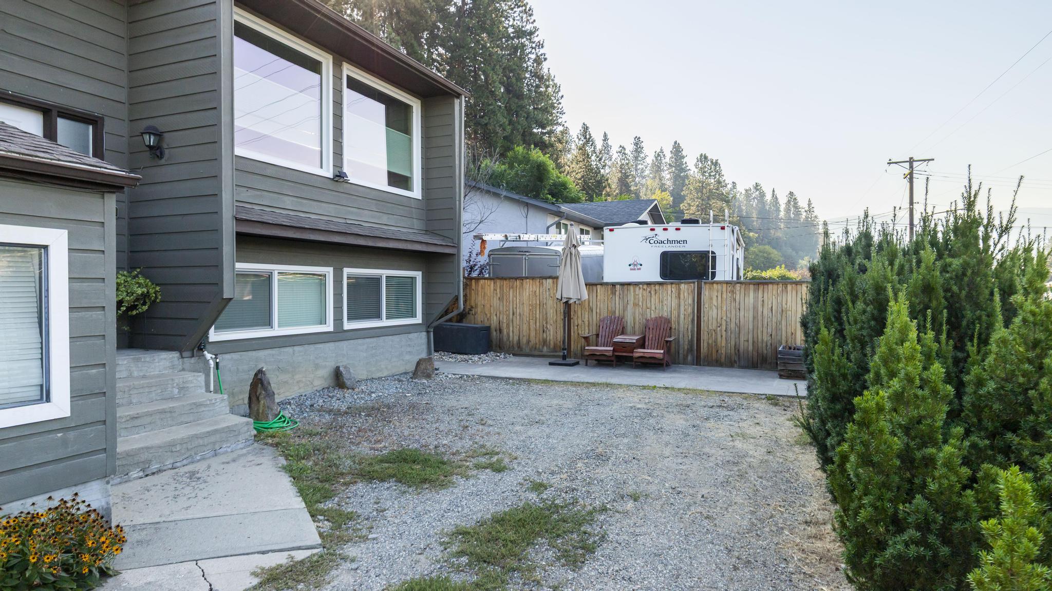 1525 Hollywood Road S Kelowna V1X 4P2