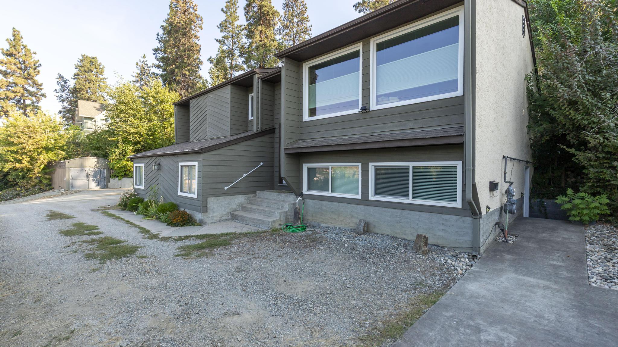1525 Hollywood Road S Kelowna V1X 4P2