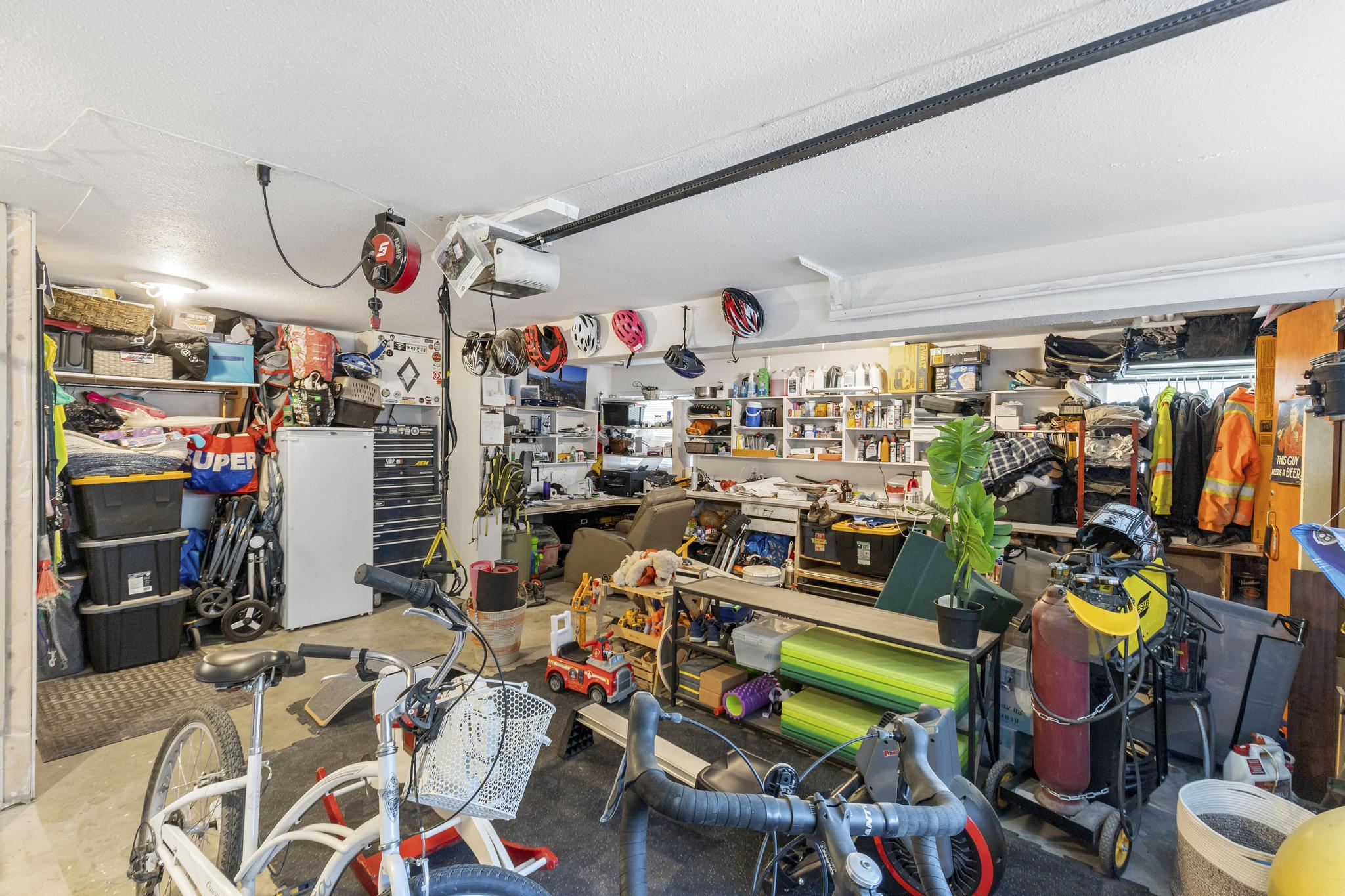 1525 Hollywood Road S Kelowna V1X 4P2