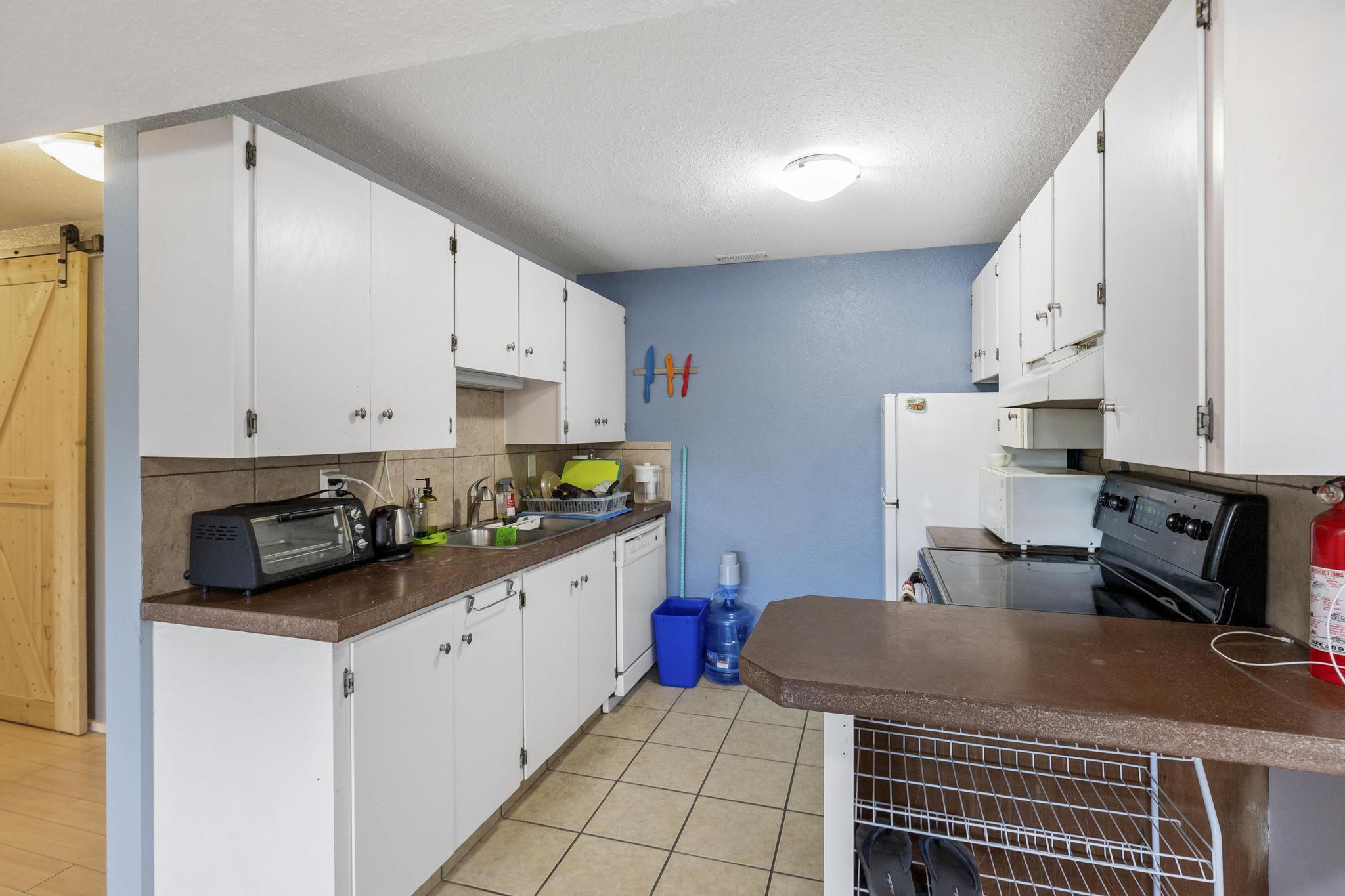 1525 Hollywood Road S Kelowna V1X 4P2
