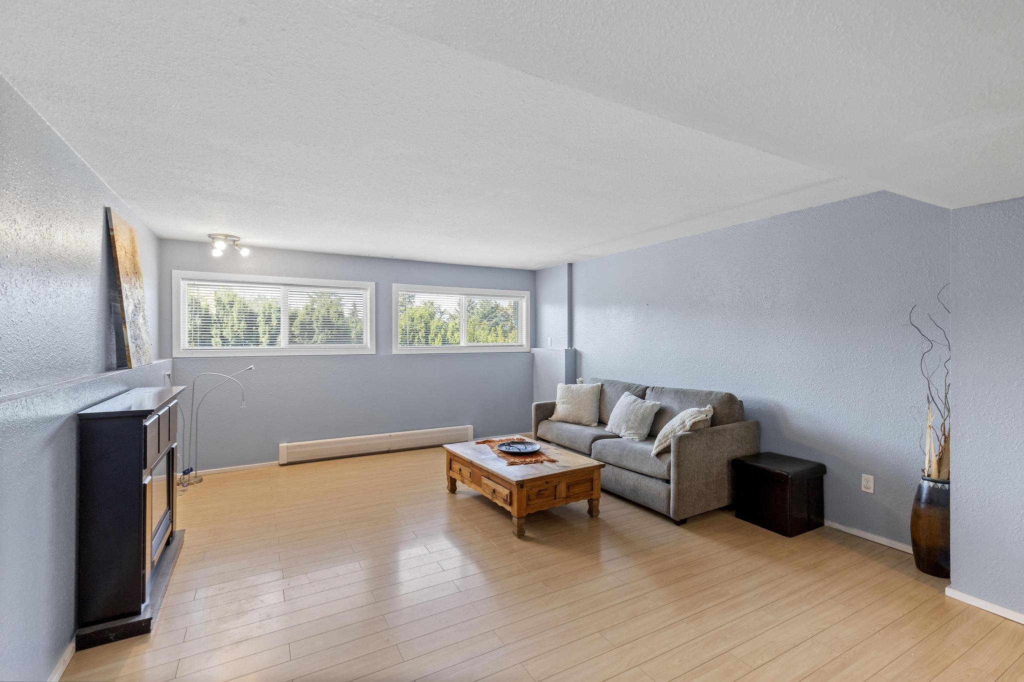 1525 Hollywood Road S Kelowna V1X 4P2