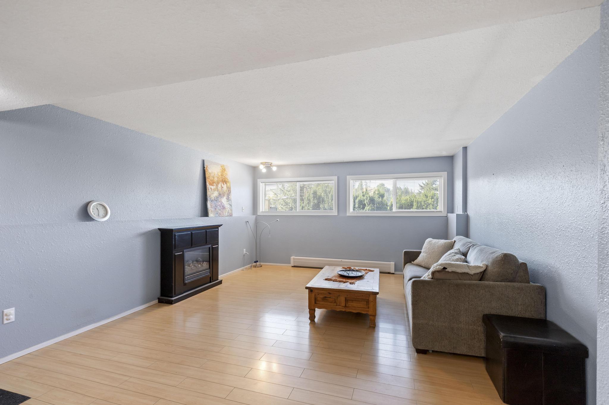 1525 Hollywood Road S Kelowna V1X 4P2