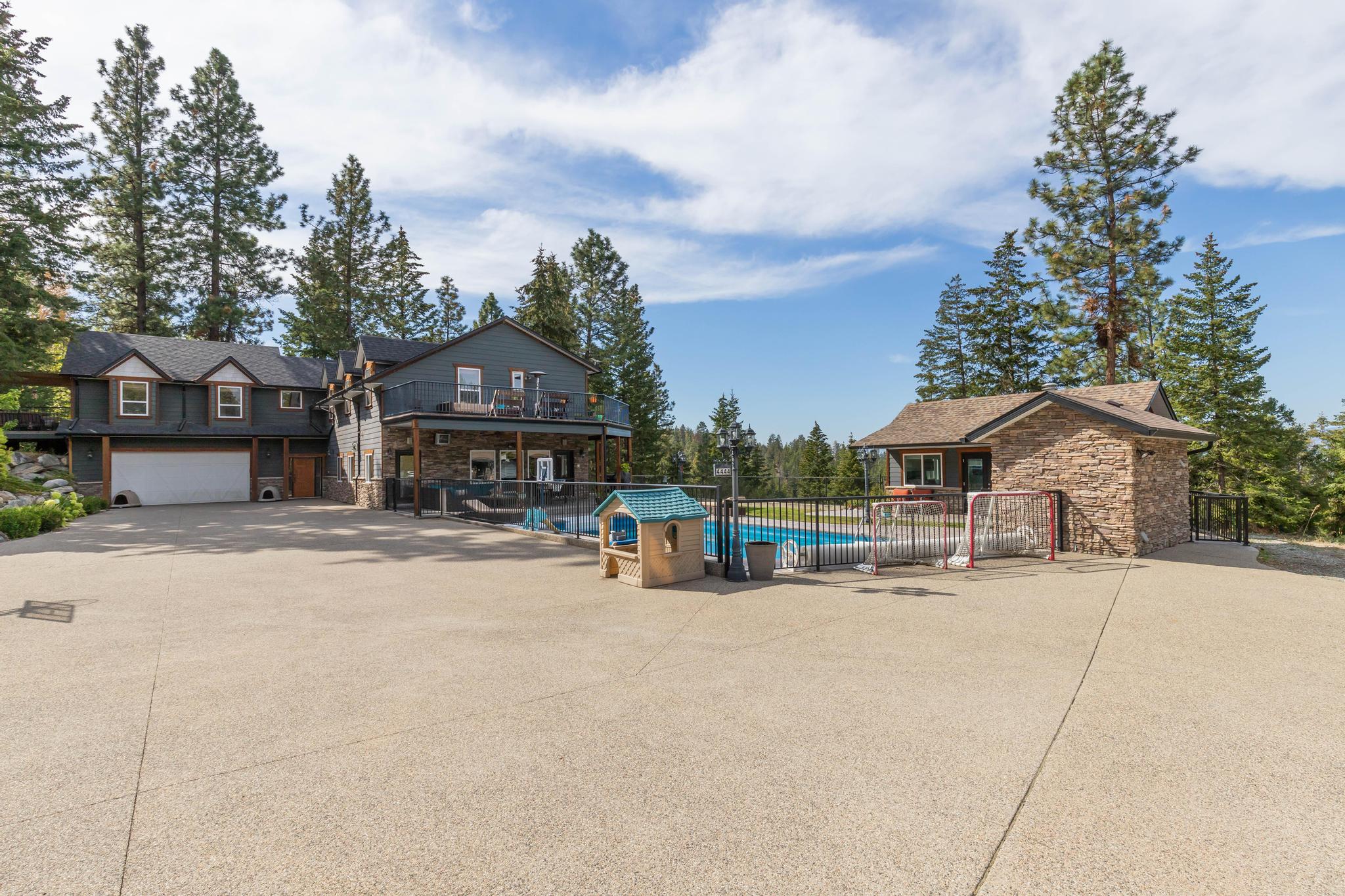 4444 June Springs Road Kelowna V1W 4C8