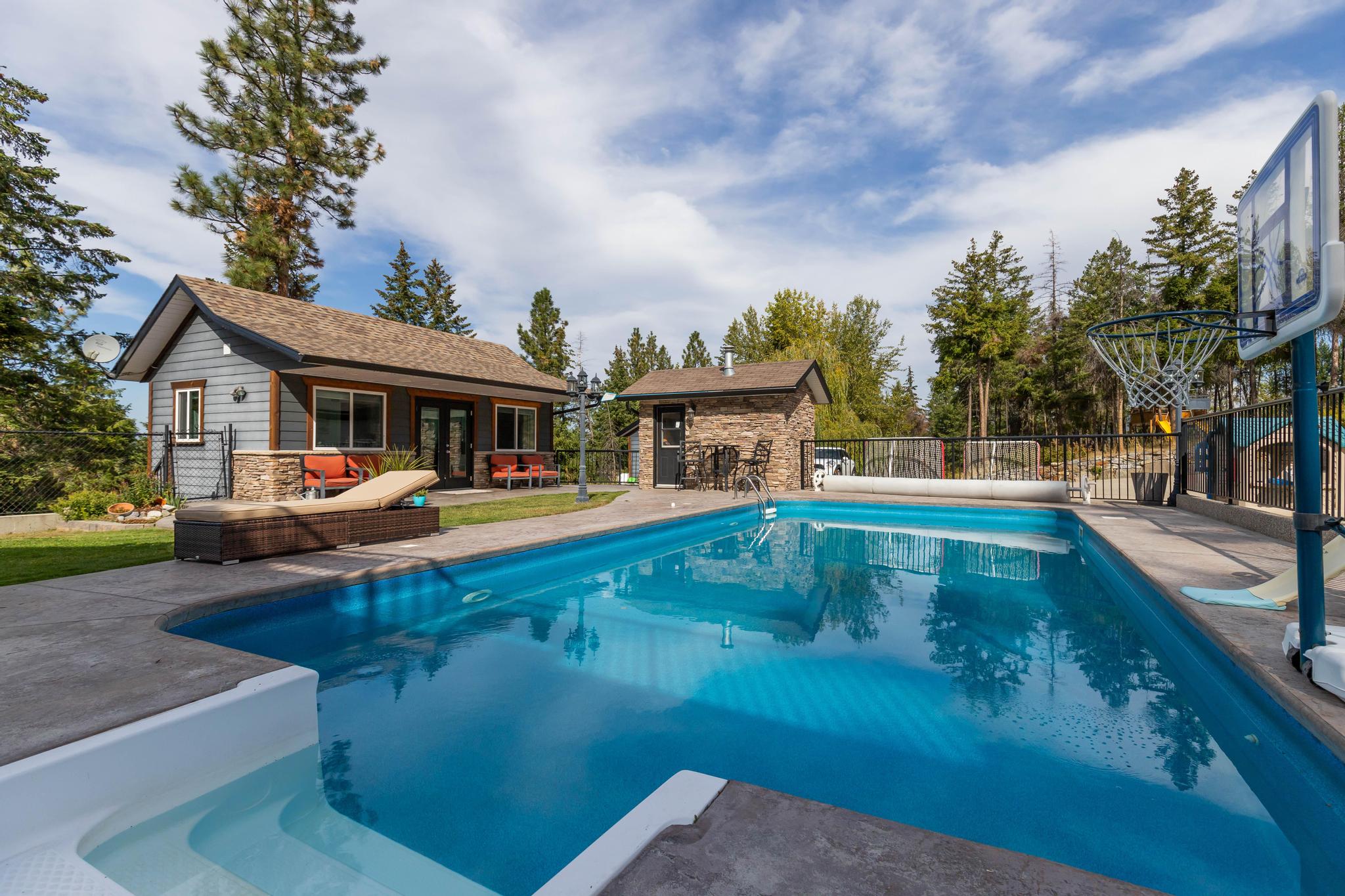 4444 June Springs Road Kelowna V1W 4C8