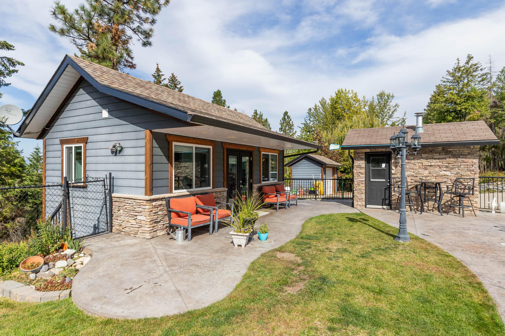 4444 June Springs Road Kelowna V1W 4C8
