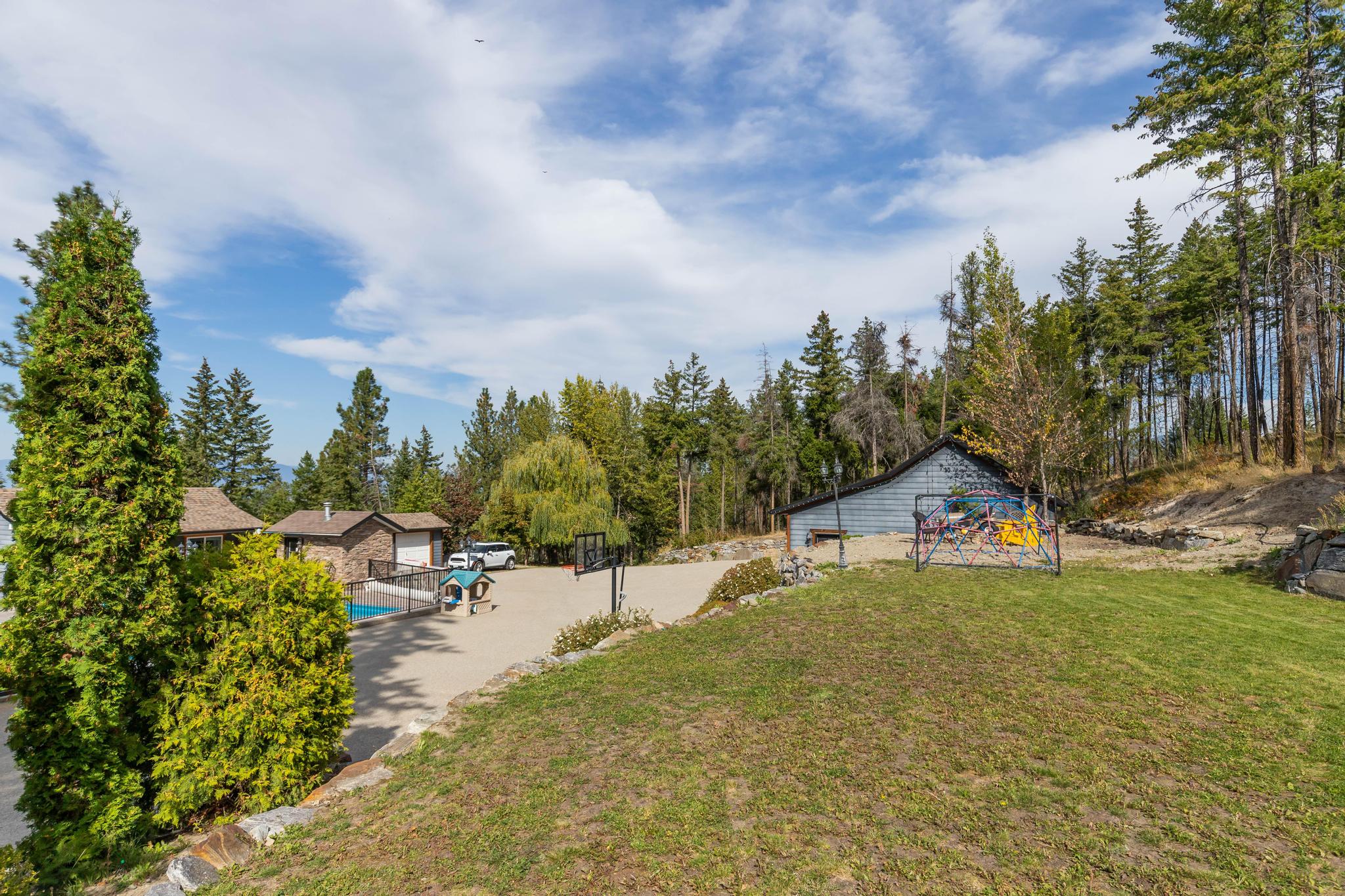 4444 June Springs Road Kelowna V1W 4C8
