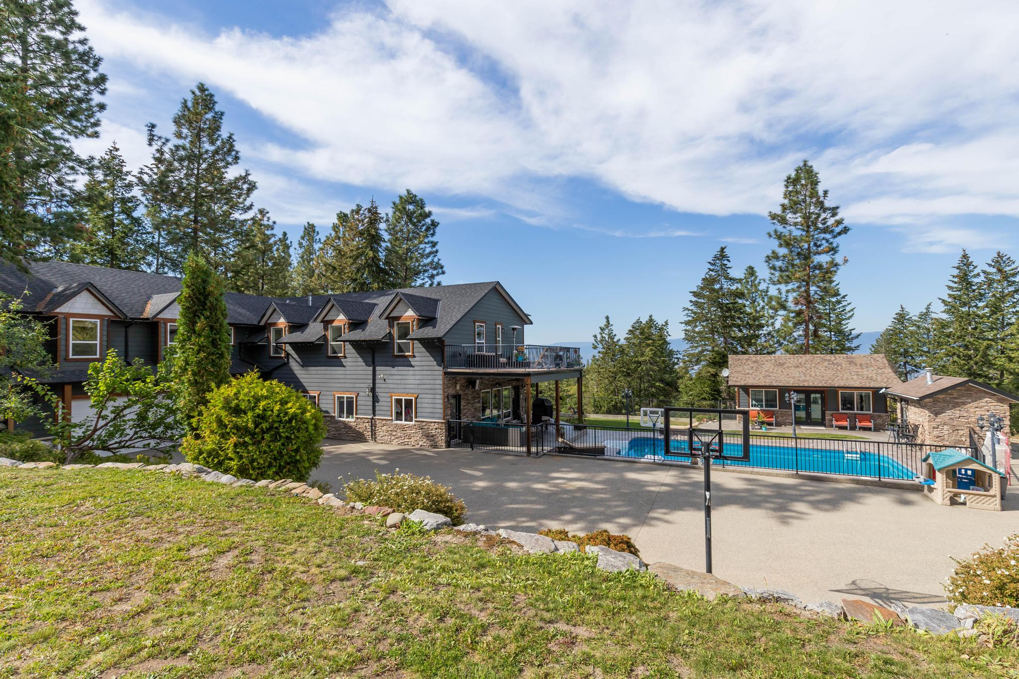 4444 June Springs Road Kelowna V1W 4C8