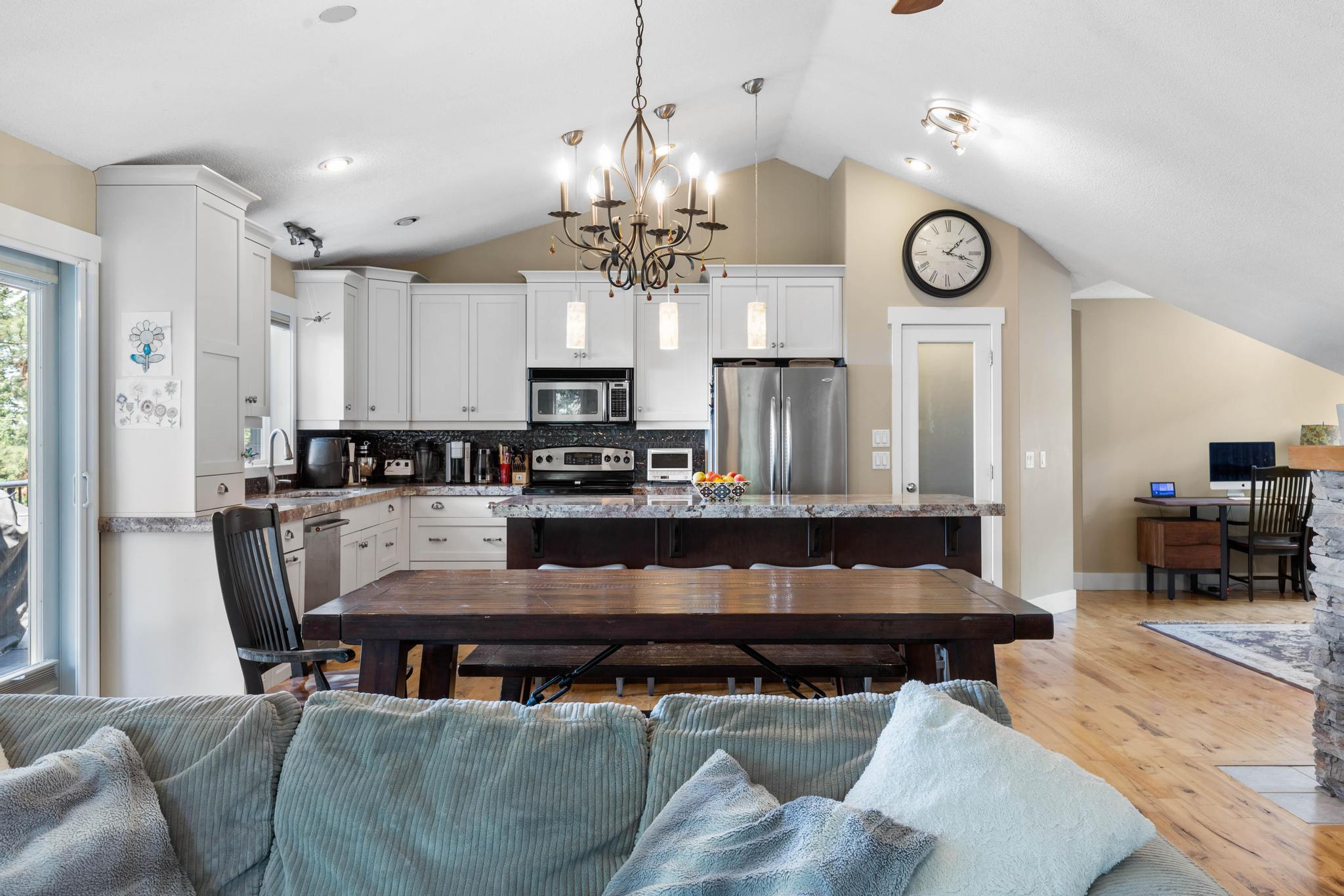 4444 June Springs Road Kelowna V1W 4C8