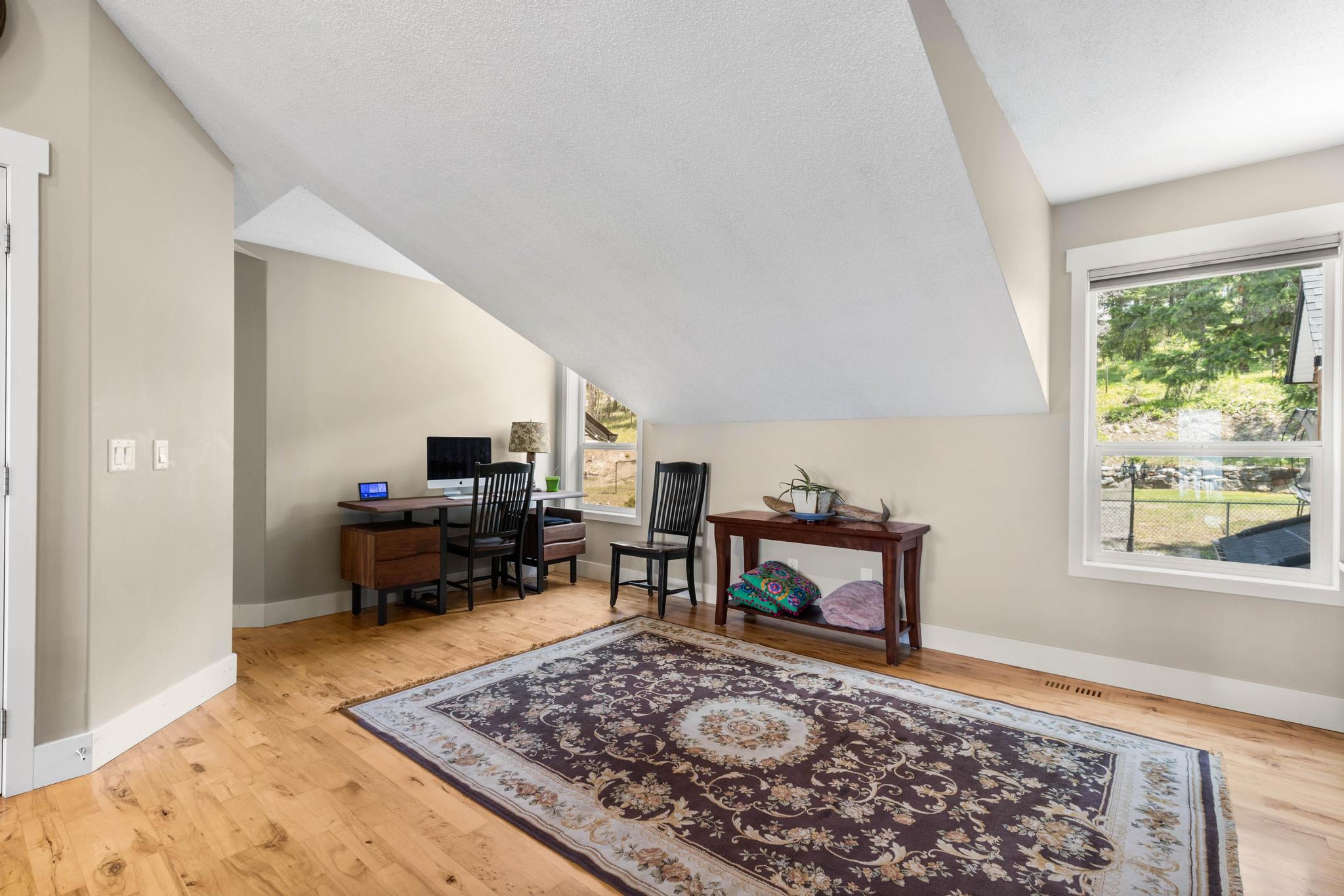 4444 June Springs Road Kelowna V1W 4C8