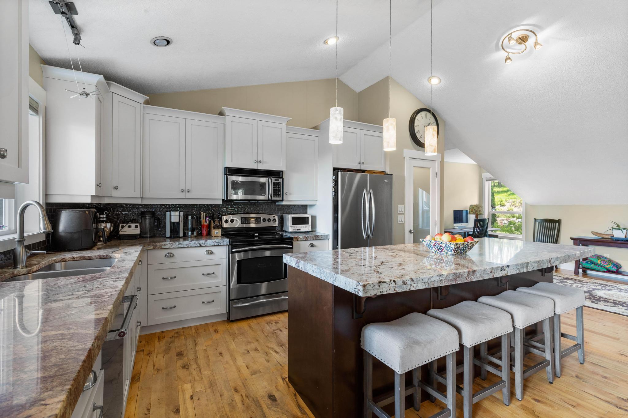 4444 June Springs Road Kelowna V1W 4C8
