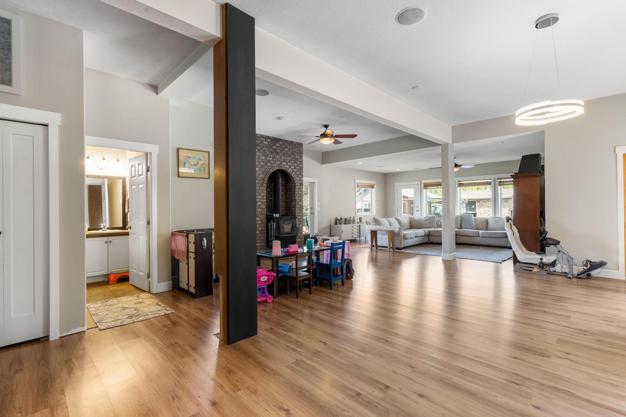 4444 June Springs Road Kelowna V1W 4C8