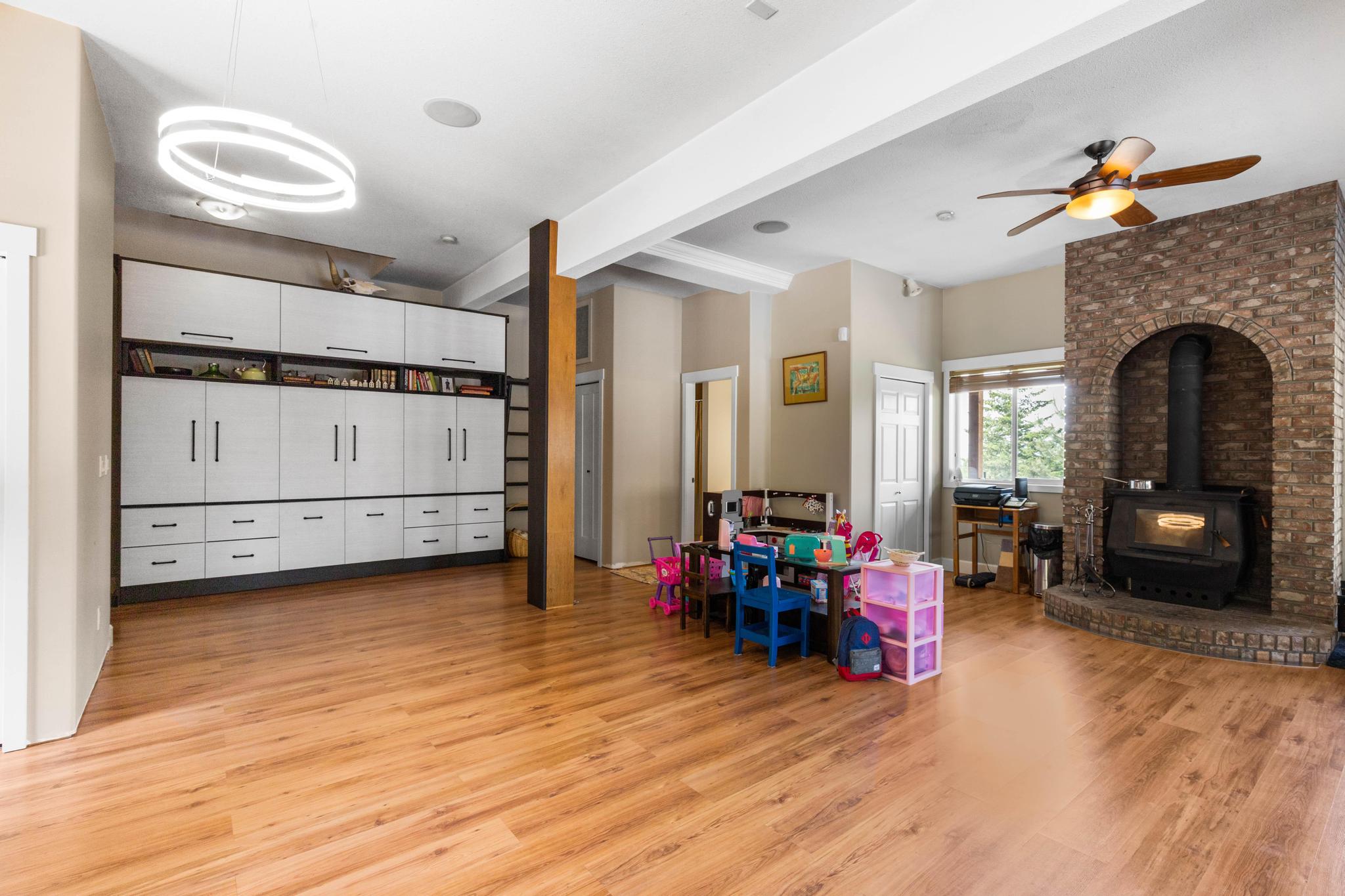 4444 June Springs Road Kelowna V1W 4C8