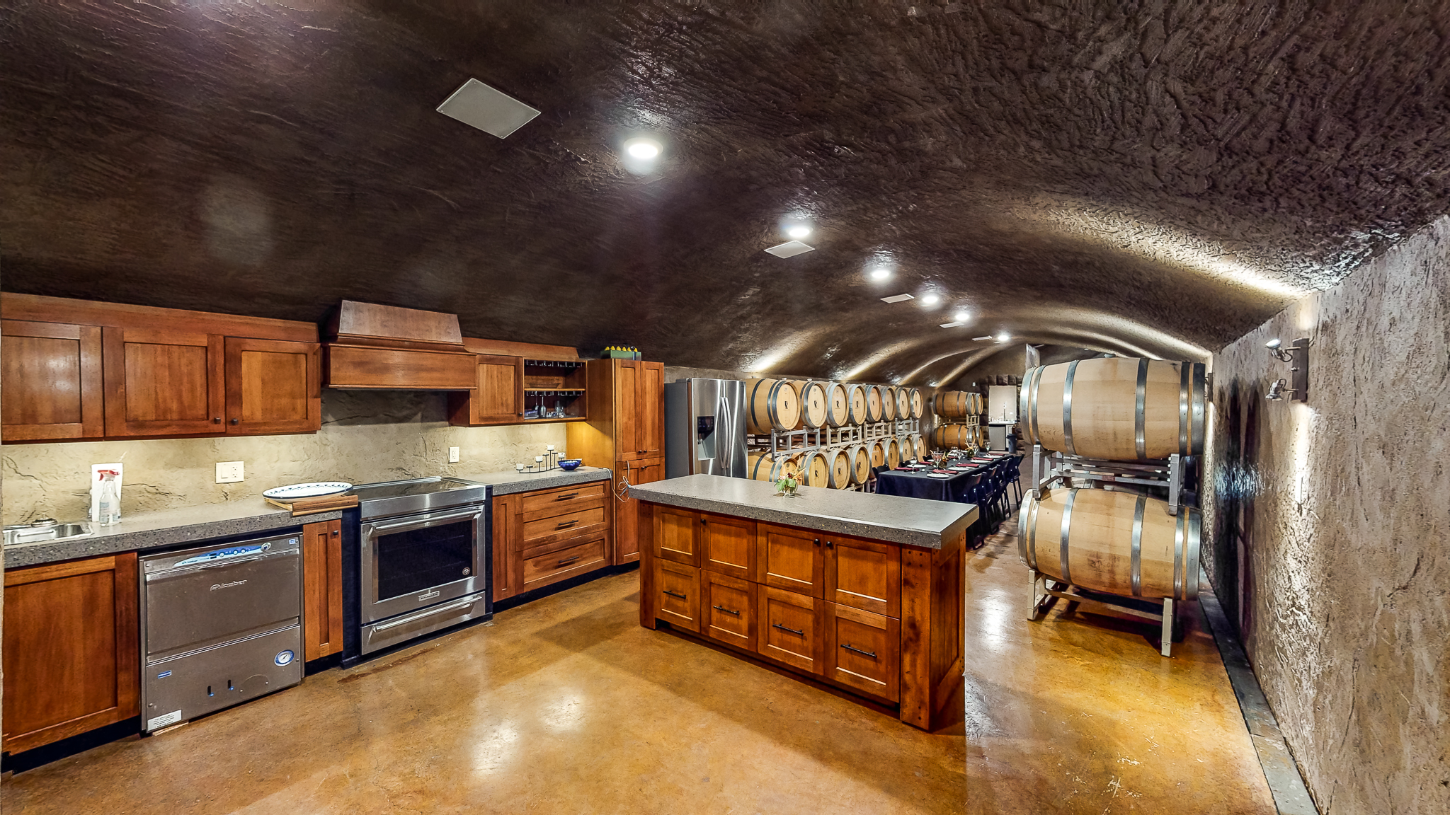 1143 Highway 3 Cawston V0X 1C3