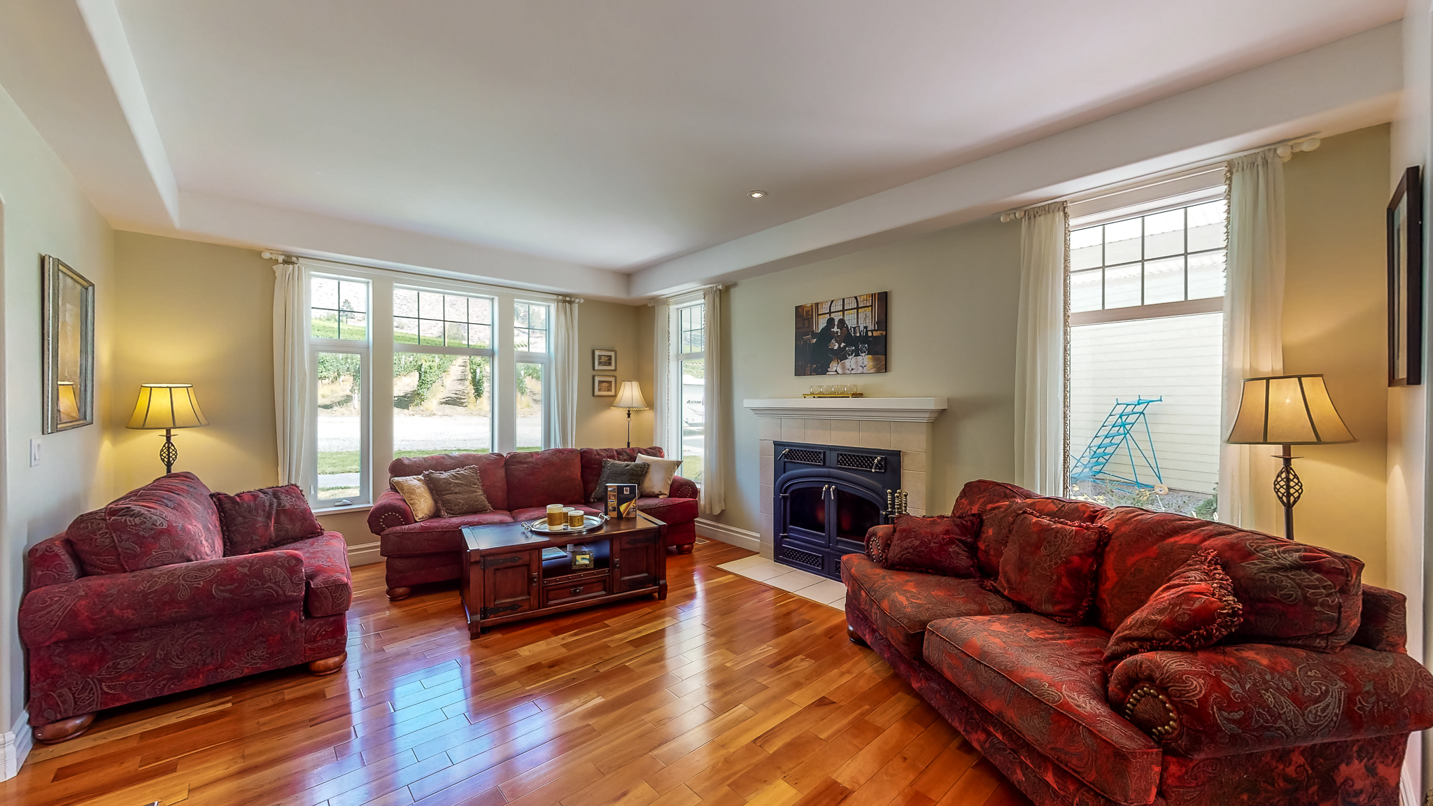 1143 Highway 3 Cawston V0X 1C3