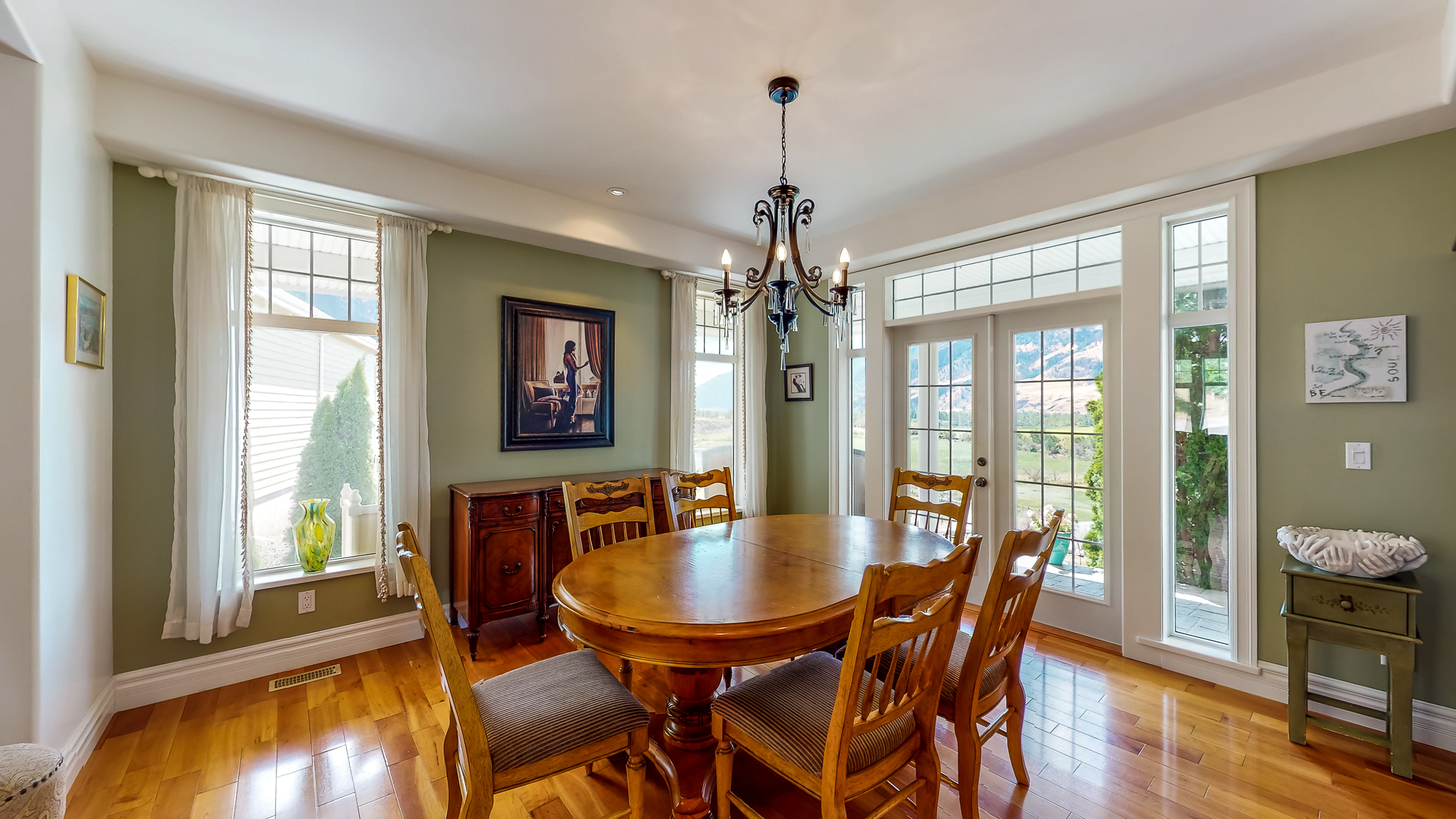 1143 Highway 3 Cawston V0X 1C3