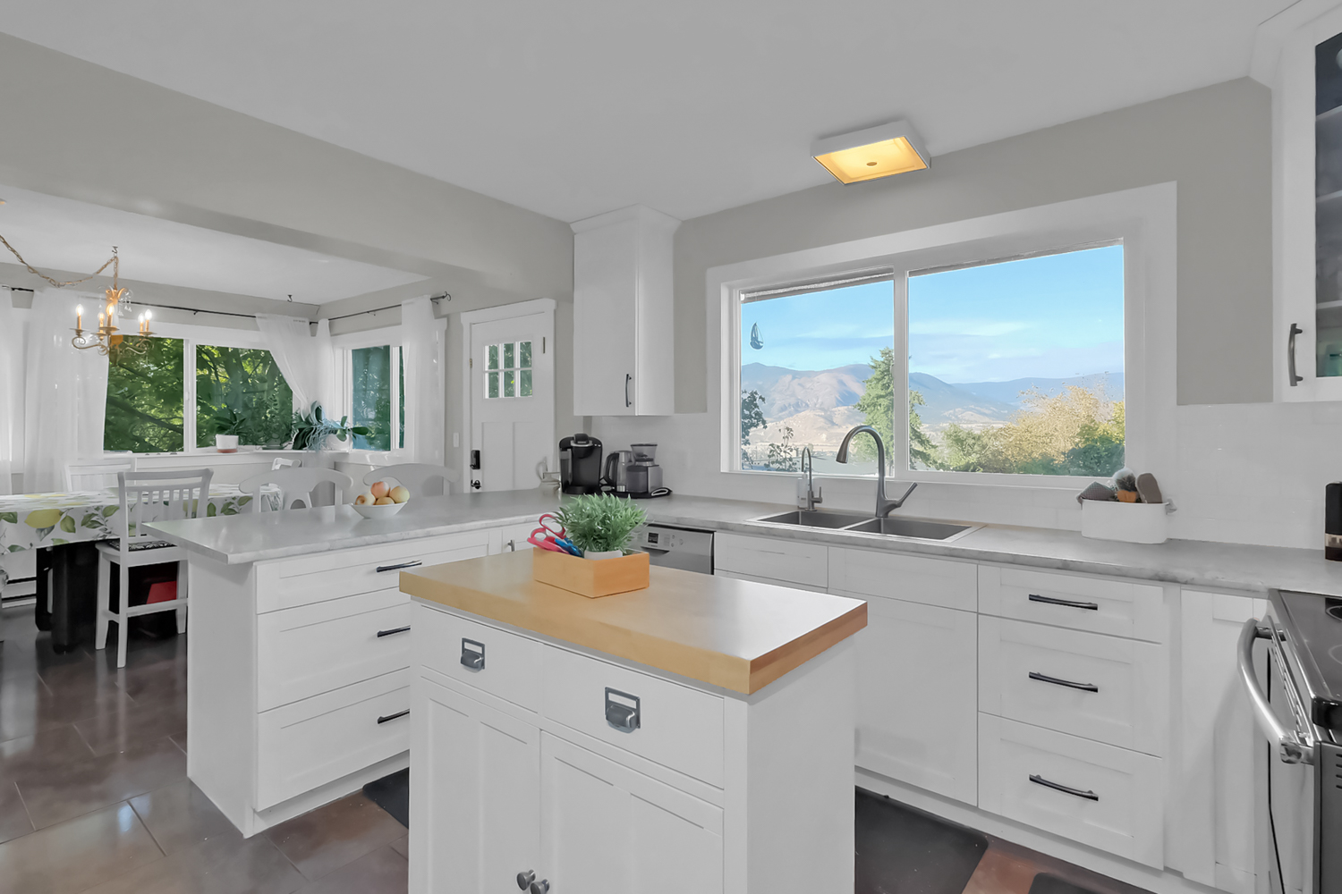 1575 Columbia Street Penticton V2A 3Y2