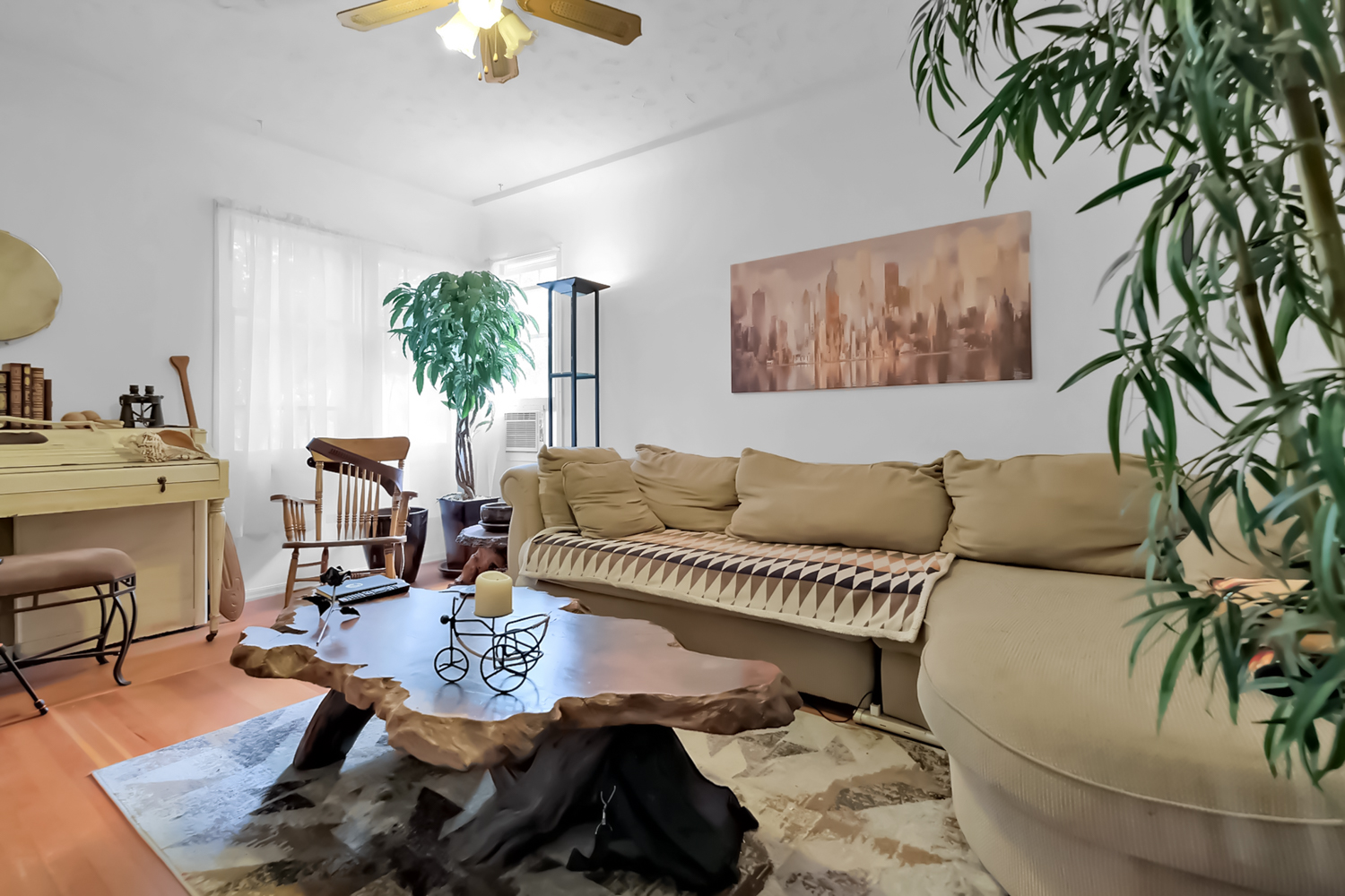 641 Papineau Street Penticton V2A 4X8