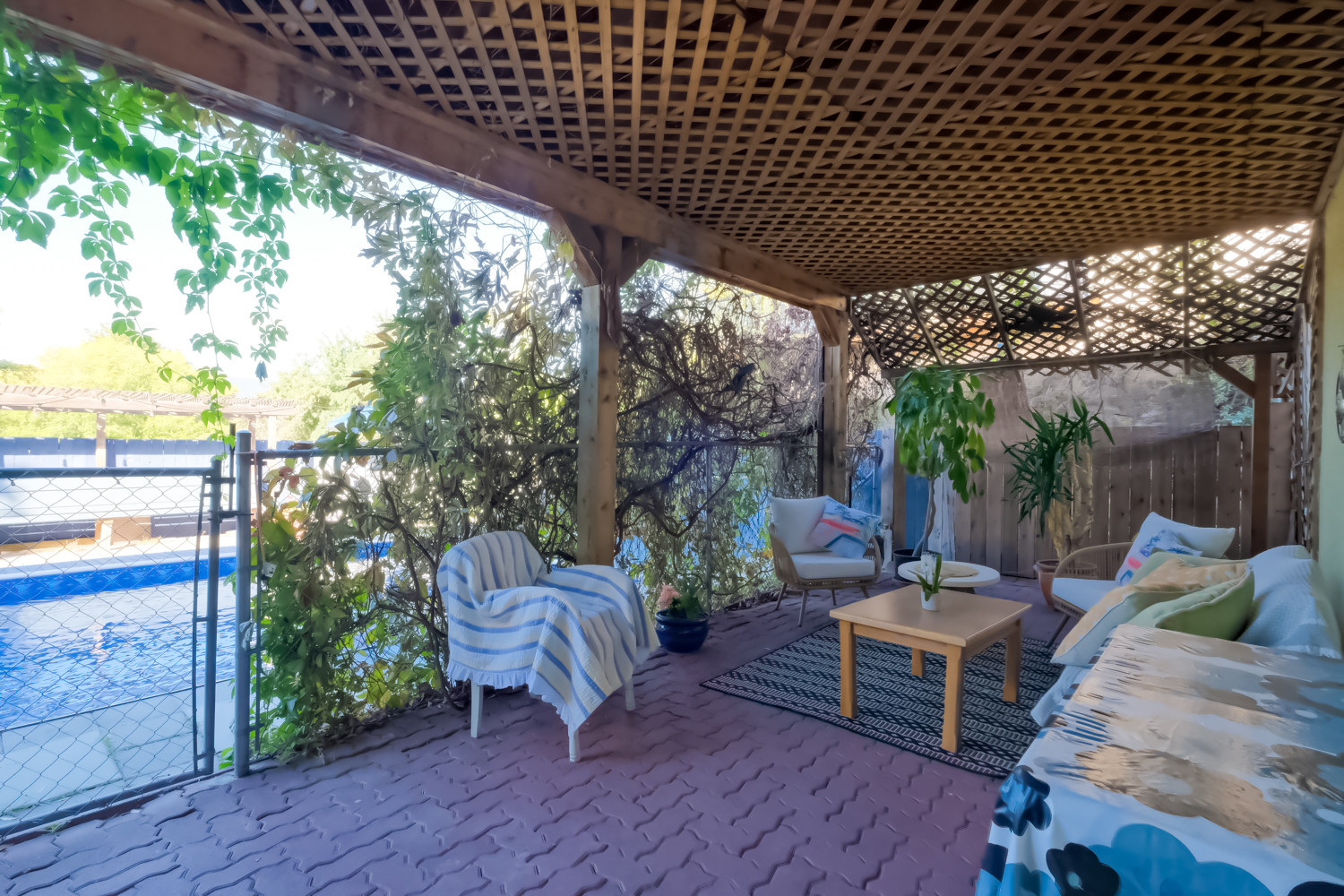 1575 Columbia Street Penticton V2A 3Y2