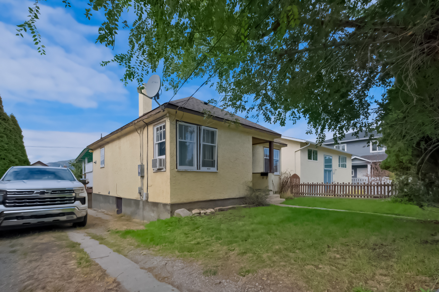 641 Papineau Street Penticton V2A 4X8