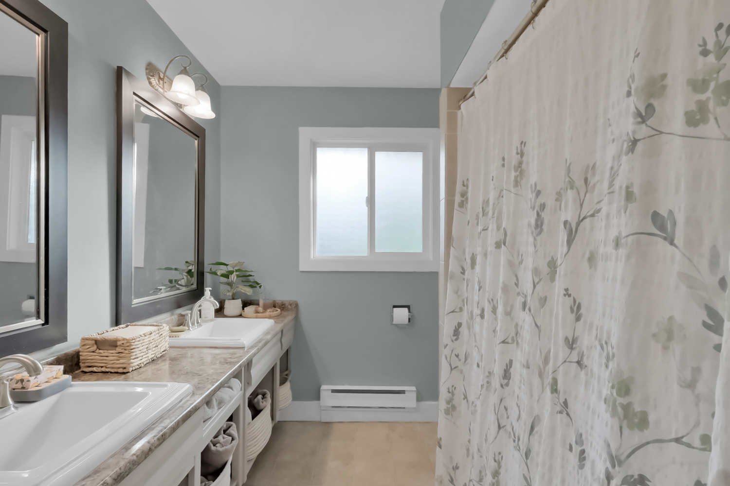 1575 Columbia Street Penticton V2A 3Y2