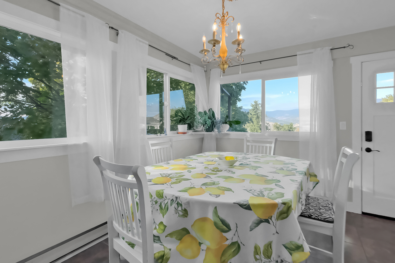 1575 Columbia Street Penticton V2A 3Y2